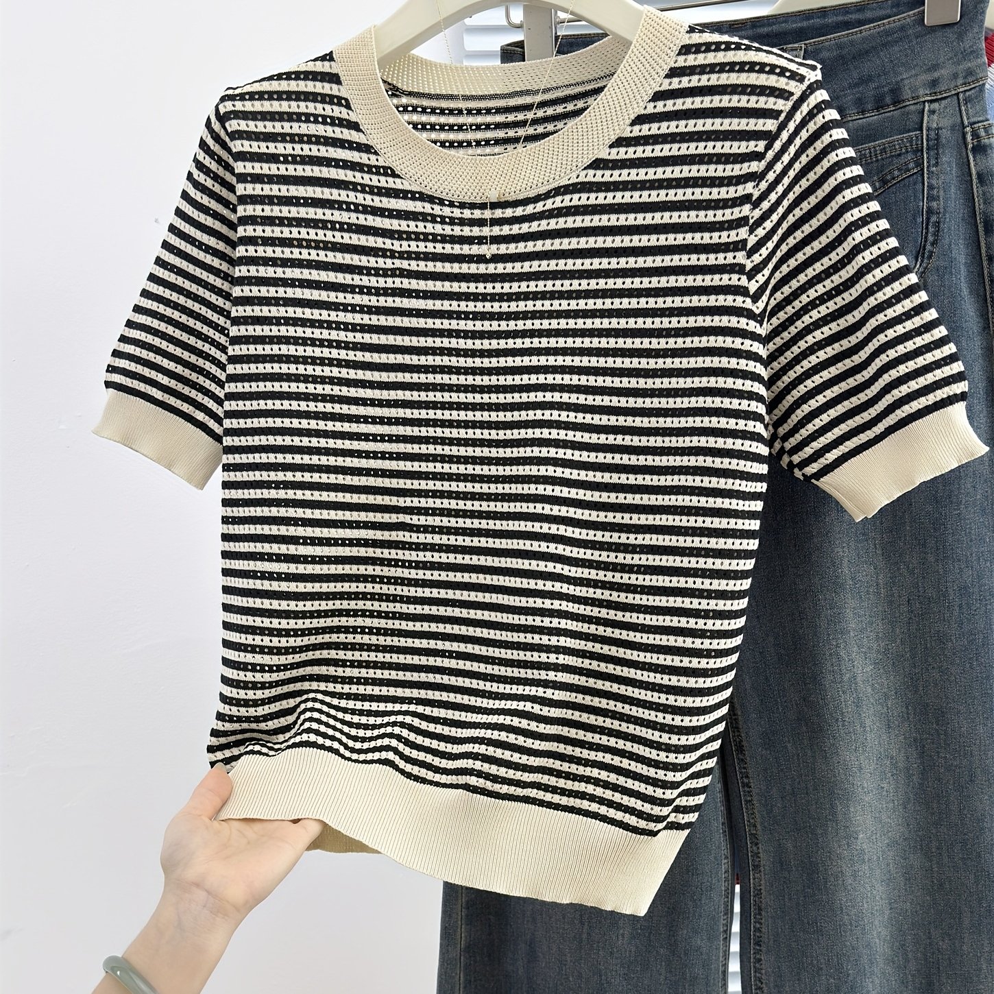 E-shop 2025 Sommer Neues Kontrastgestreiftes Kurzarm T-Shirt Damen Lässiges Vielseitiges Rundhals Hollow Out Pullover Damen Top