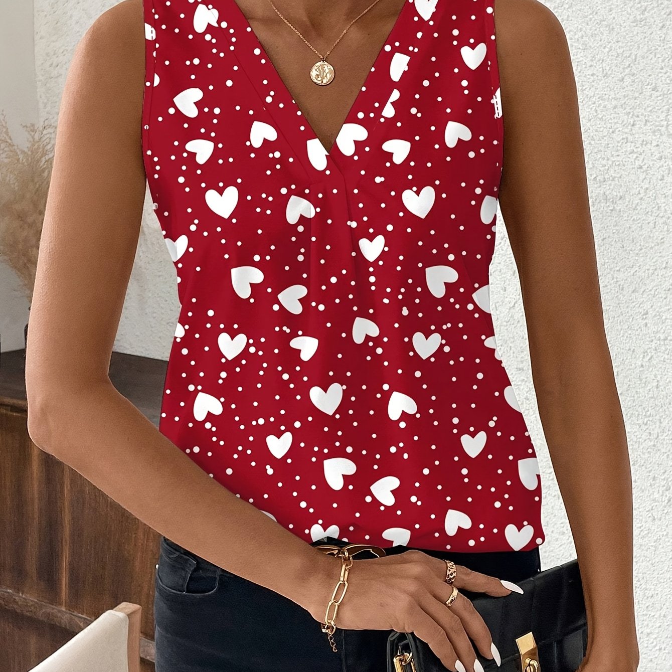 Women's V-neck Sleeveless Heart Tank Top, Minimalist Style