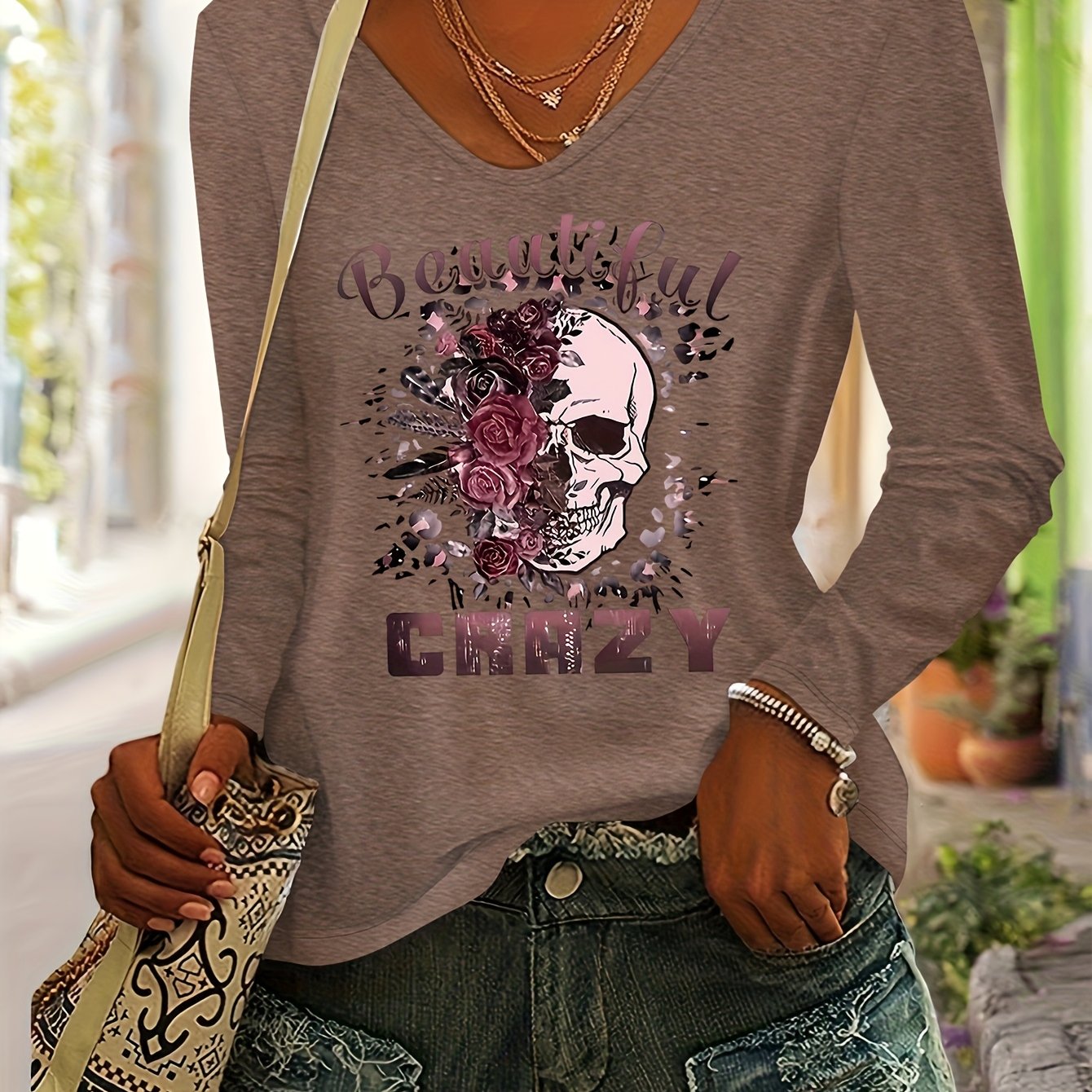 E-shop Lässiges, bequemes, modisches, vielseitiges und farbenfrohes Damen T-Shirt mit V-Ausschnitt, langen Ärmeln, "Beautiful Crazy" Schriftzug und