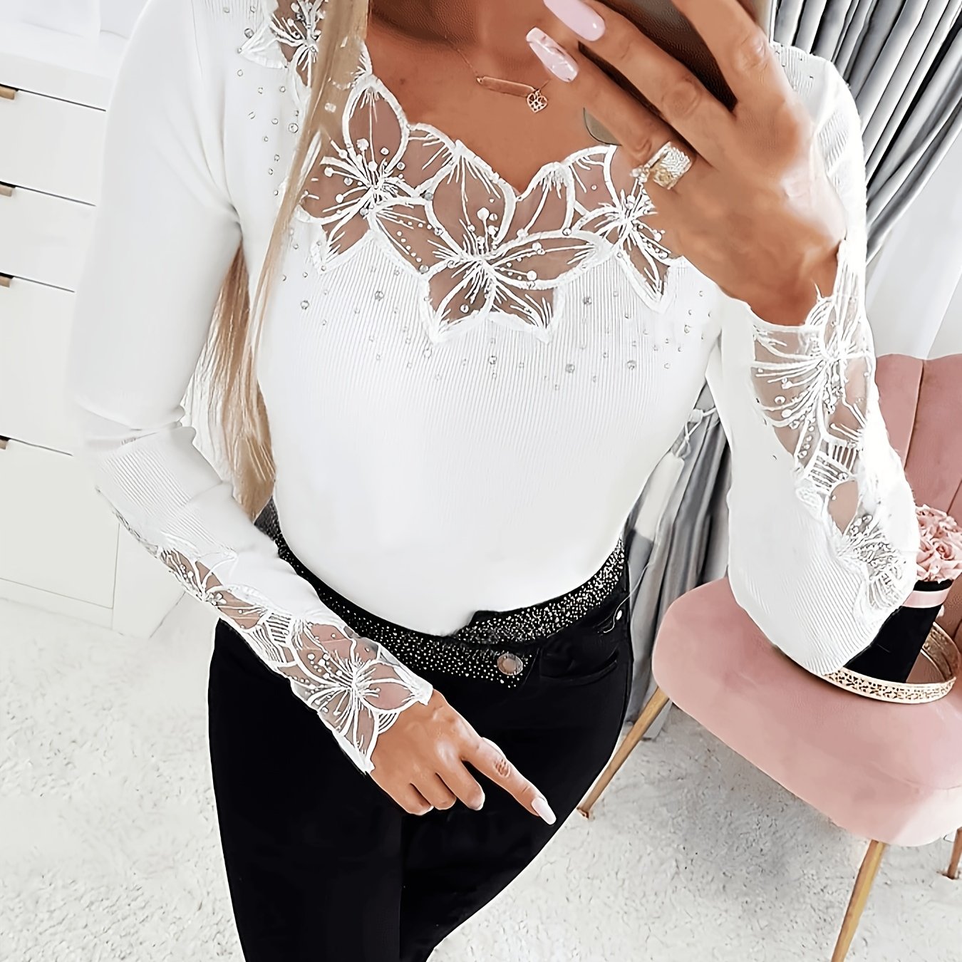 E-shop 2025 Frühjahr Neuheit Elegantes Langarm-T-Shirt mit Kontrastspitze und Halsmanschette für Damen in Uni-Farben
