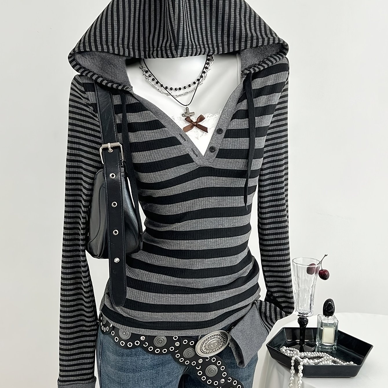 E-shop Gestreiftes Shirt, Vintage Y2K Gestreiftes Langarm Design Slim Fit und Kapuzen Lazy Style T-Shirt, mit Knöpfen, Hutseil Design, Geeignet für