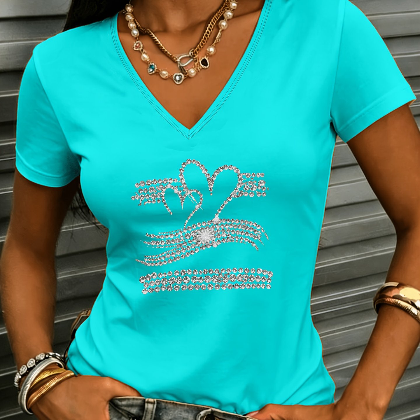 TEMU 15# Elegant, Comfortable, And Breathable V-neck Short-sleeve Casual Versatile T-shirt Top For Women, Summer Essential, For Travel, Dates, Gifts,