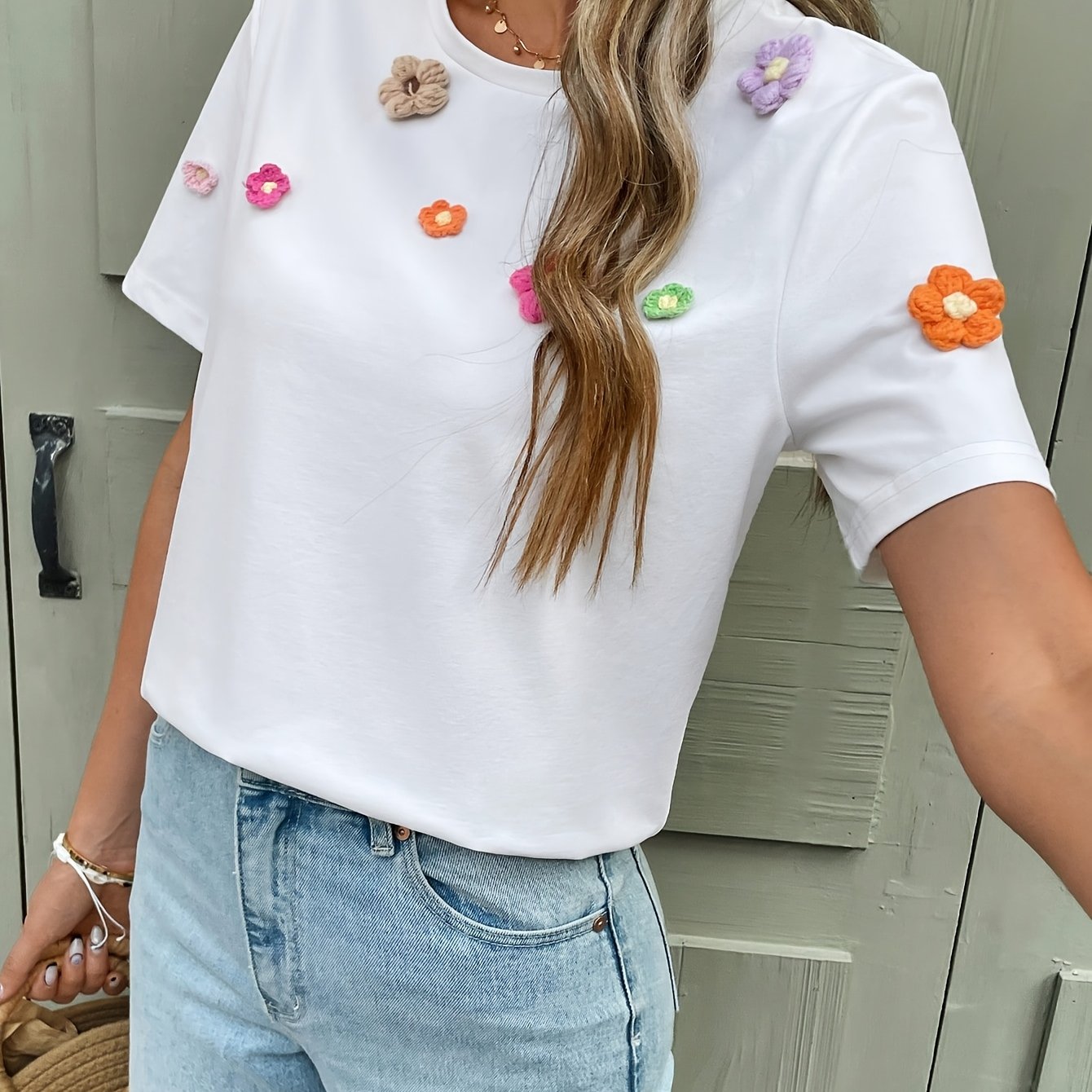 TEMU Women's Casual Summer T-shirt With Colorful Flower Applique - Lightweight, Breathable Fabric, Casual Attire