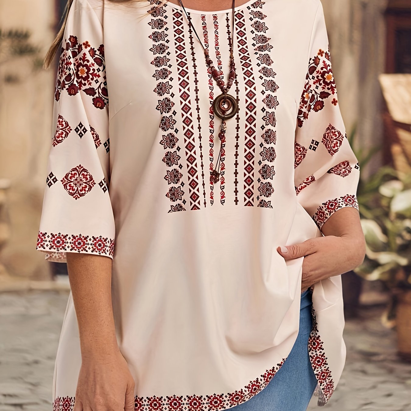 E-shop Plus Size - Damen Freizeitshirt in großen Größen mit Rundhalsausschnitt und mittellangen Ärmeln, mit einem einfachen Blumendruck und lockerer