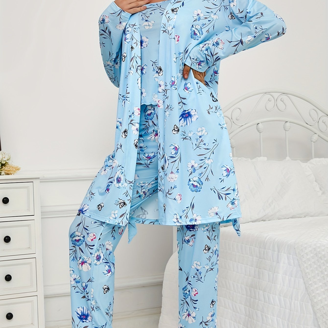 Women&#39;s Floral and Butterfly Print 3-Piece Pajama Set with Long Pants &amp; Long Sleeve Belted Robe, Casual Crew Neck, Knit Fabric Composition 95% Polyester 5% Elastane, * * Loungewear