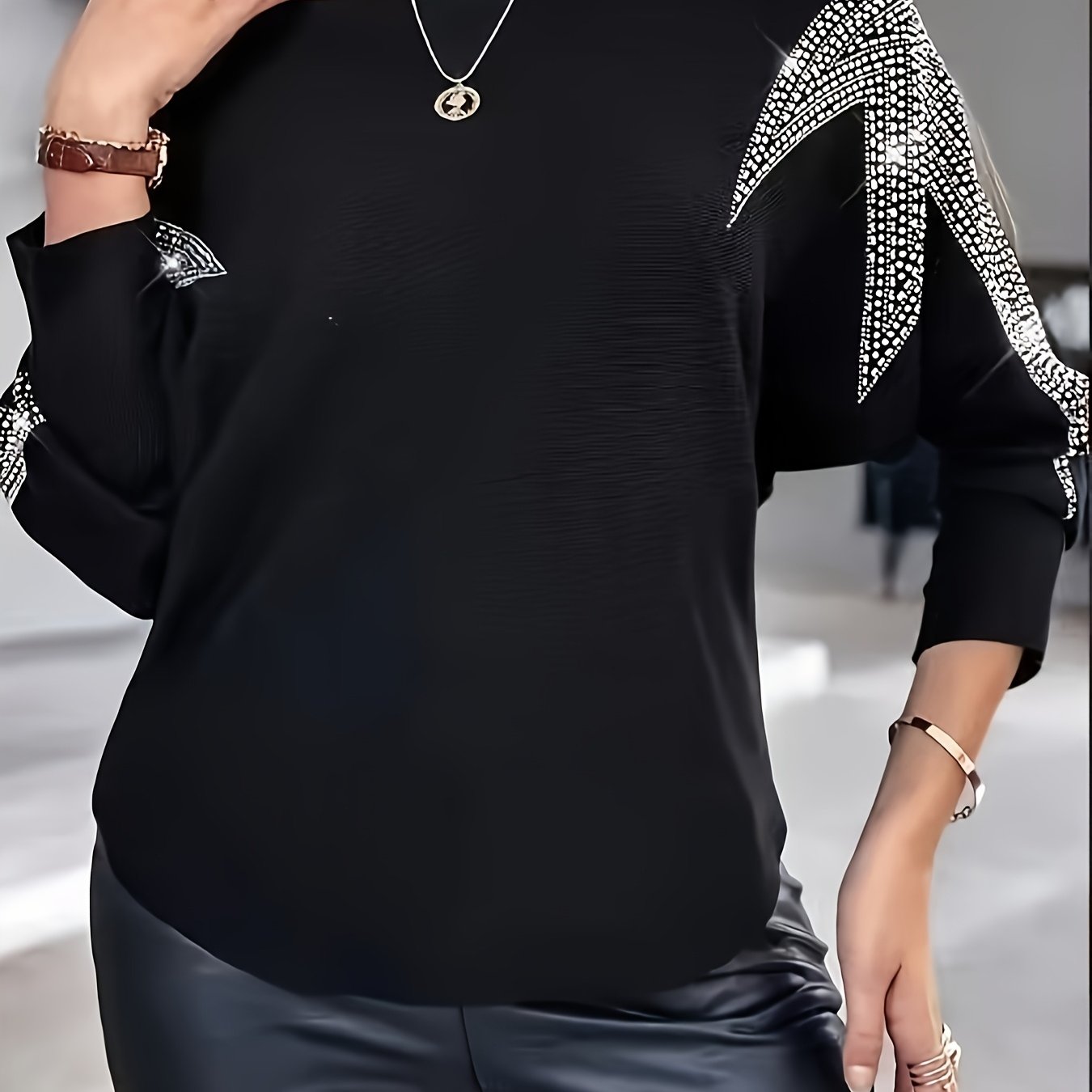 Image of Women's Elegant Batwing Sleeve Sweater Featuring Star Rhinestone Craft, Soft Long-sleeve Pullover Suitable For Daily Leisure, Gatherings, And Party Wear
