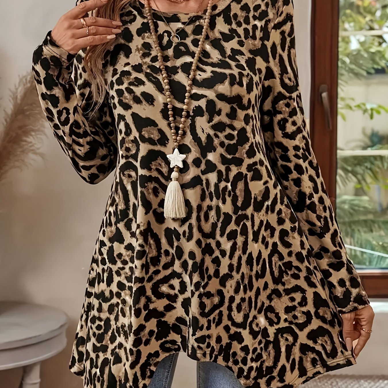 Plus Size - Plus Size - Women's Plus Size Leopard Print Irregular Hem Long Sleeve T-shirt