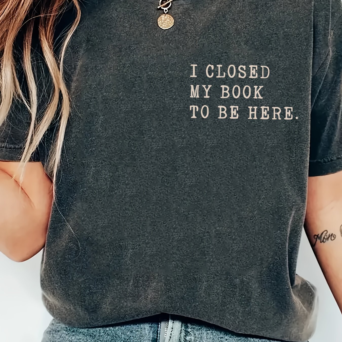 E-shop Damens-Light-Graues Freizeit-T-Shirt mit Kurzarm - "ICH HAB MEIN BUCH GELASSEN, UM ZU " Grafikdruck, Rundhals-Sommer-Top, Maschinenwaschbares