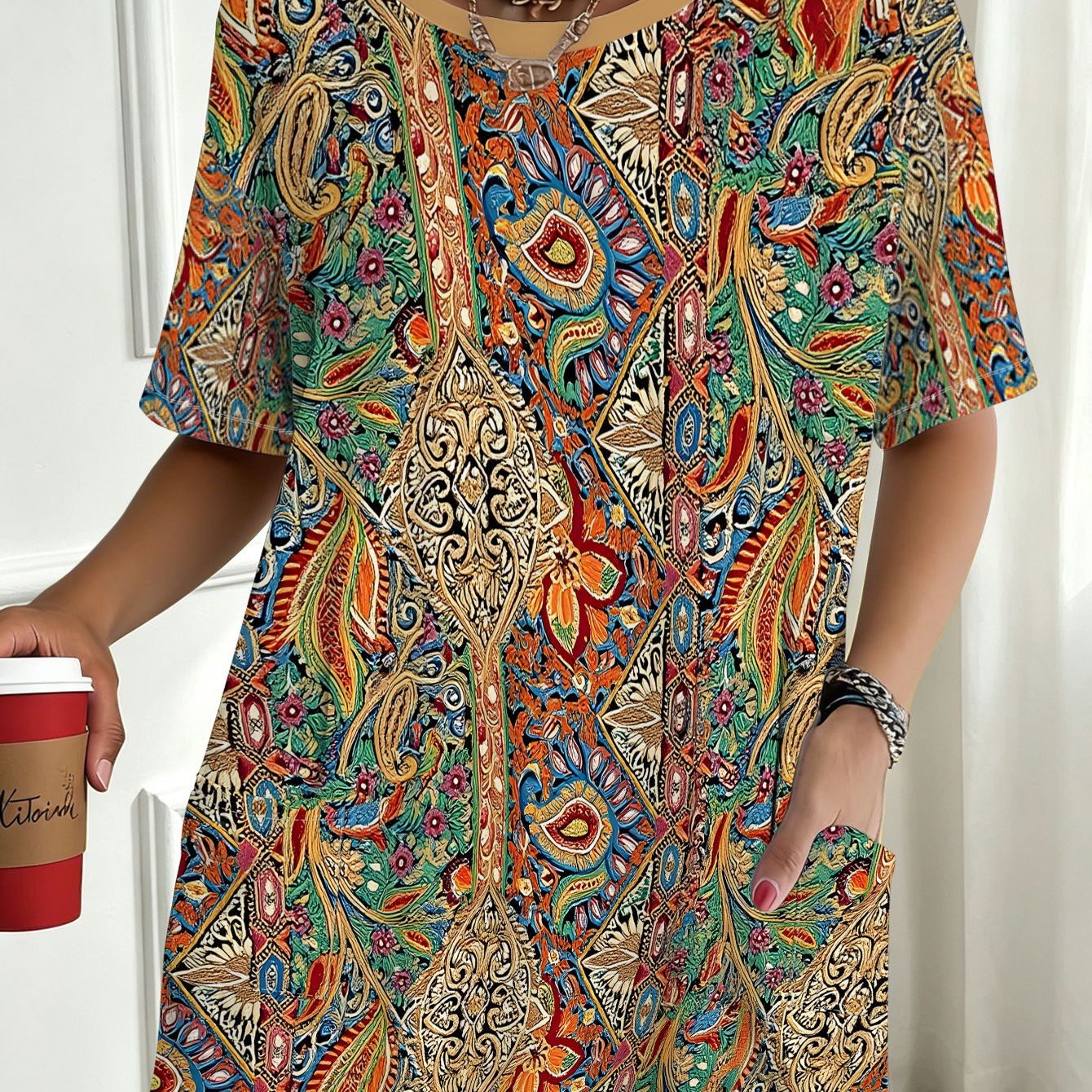 TEMU T-shirt à manches courtes grande taille pour femmes avec motif et floral vibrant, poches, idéal pour les quotidiens, décontractées, les vacances