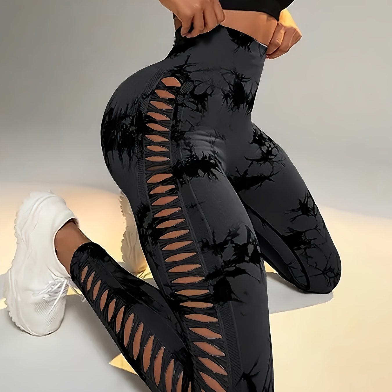 Image of Women's High-waist Seamless Hollow-out Fashionable High- Pants For Fitness And Outdoor Sports