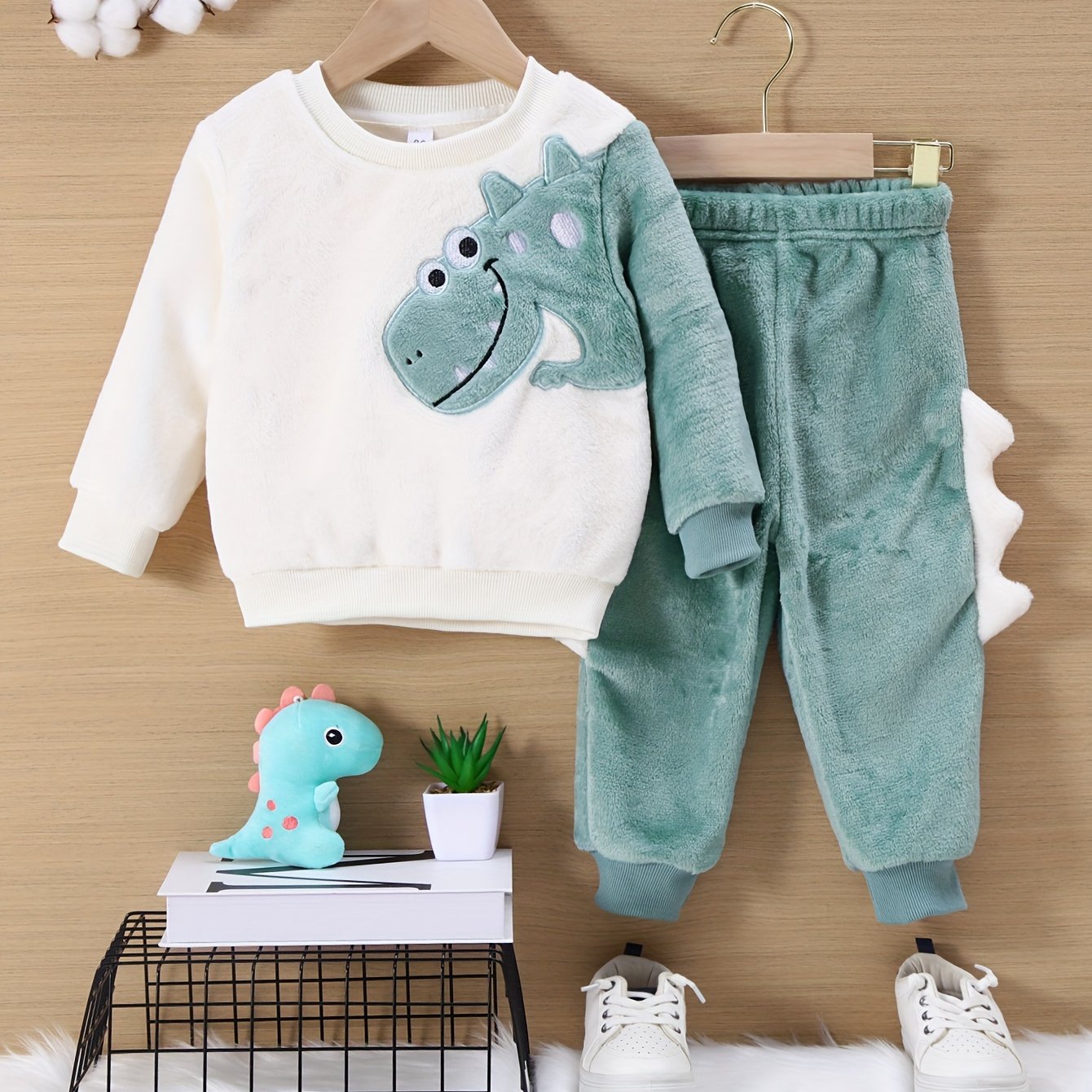 Image of Cozy Coral Fleece Dinosaur Clothing Set For - Soft, Warm & Skin-friendly Long Sleeve Top And Pants, Machine Washable,fall And Winter Clothes