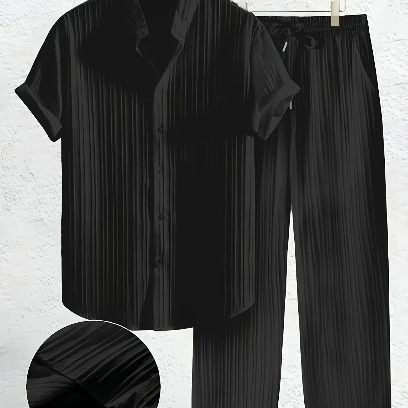 TEMU Men's Casual Outfit Featuring An Easy And Coordinated Look, Consisting Of A Short-sleeved Round-neck Shirt And Elastic Waistband Trousers Made