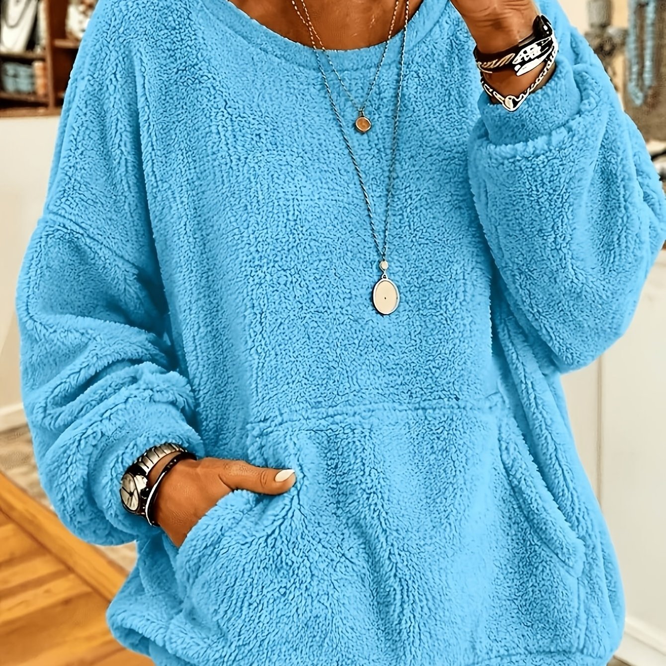 TEMU Women's Fashionable Elegant Plush Round Neck Pocket Sweatshirt, Women's Pullover Sweatshirt, Suitable For Daily Wear, Casual