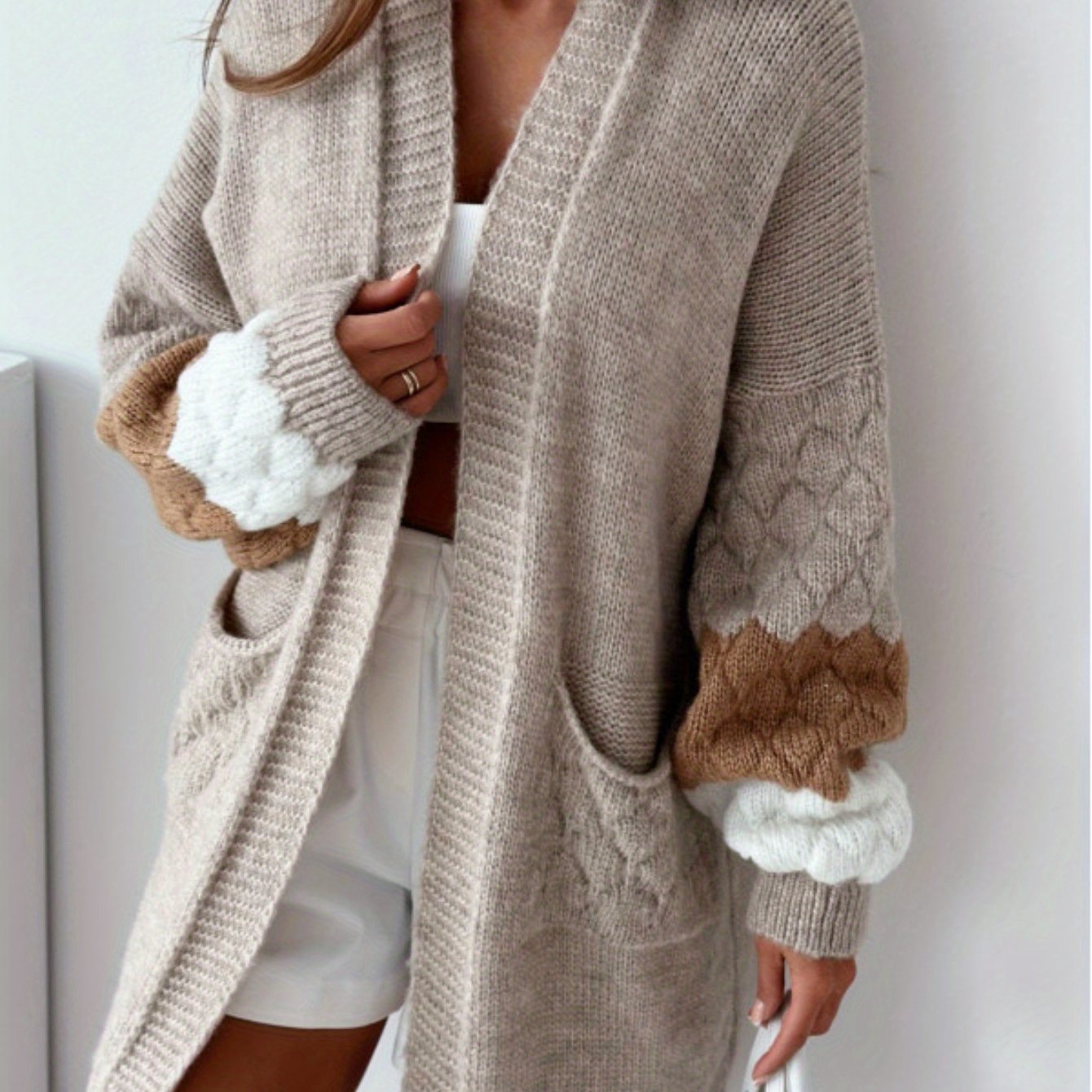 Image of Stylish Classic Color-blocking Cardigan Women's Top, Fashionable Soft Long-sleeved Ladies' Sweater, Warm Autumn-winter Clothing For Daily Casual Commuting, High-quality Fabric Construction