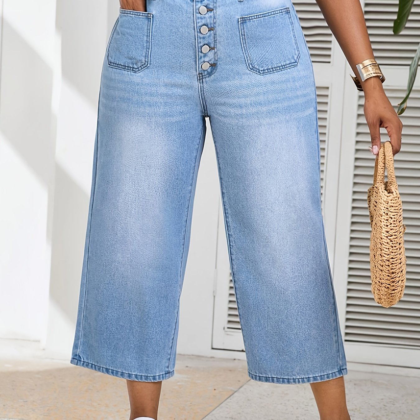 Women's Plus-size Casual Shorts
