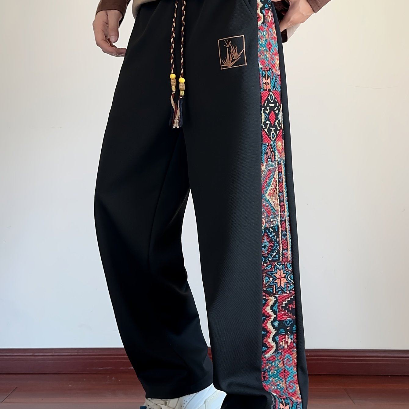 TEMU メンズ ワイドルック ストレートパンツ 民族刺繍付き太もも - ルーズフィット カジュアルトラウザー 秋冬日常着用 手洗い可 ストレートパンツ (乾燥不可)
