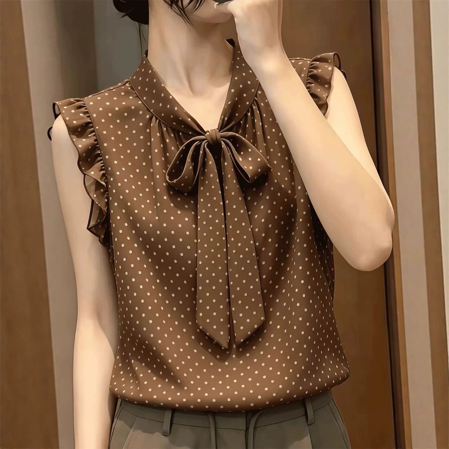 TEMU 【レディース】トな ノースリーブシャツ、ボウタイデザインの新夏スタイル、小さめのフラッタリーブ、通勤用ブラウス