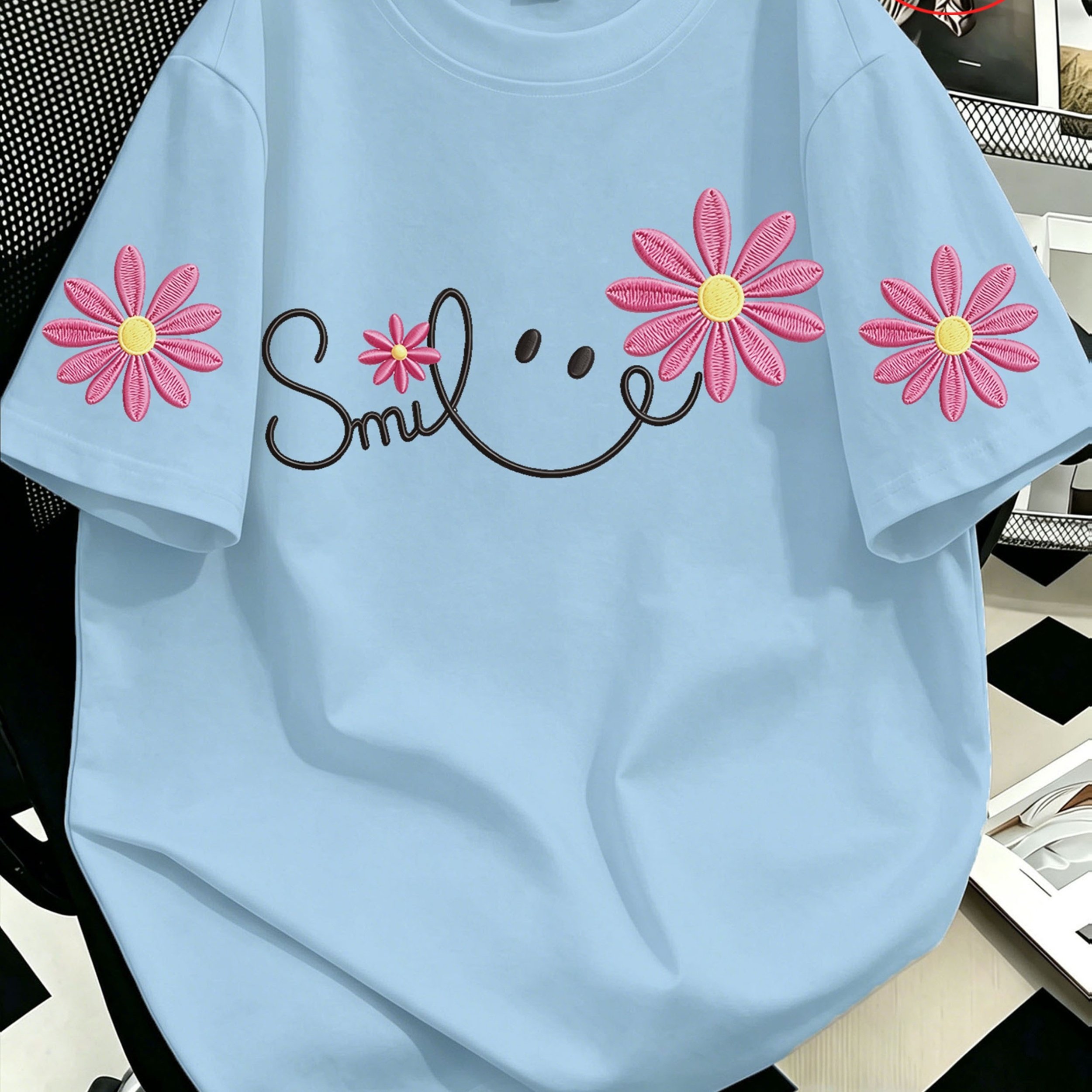 TEMU Plus Size, Plus-size Women's Short-sleeve T-shirt With And Floral Print, Trendy And Fashionable, Featuring A Simple Round Neck For Casual And