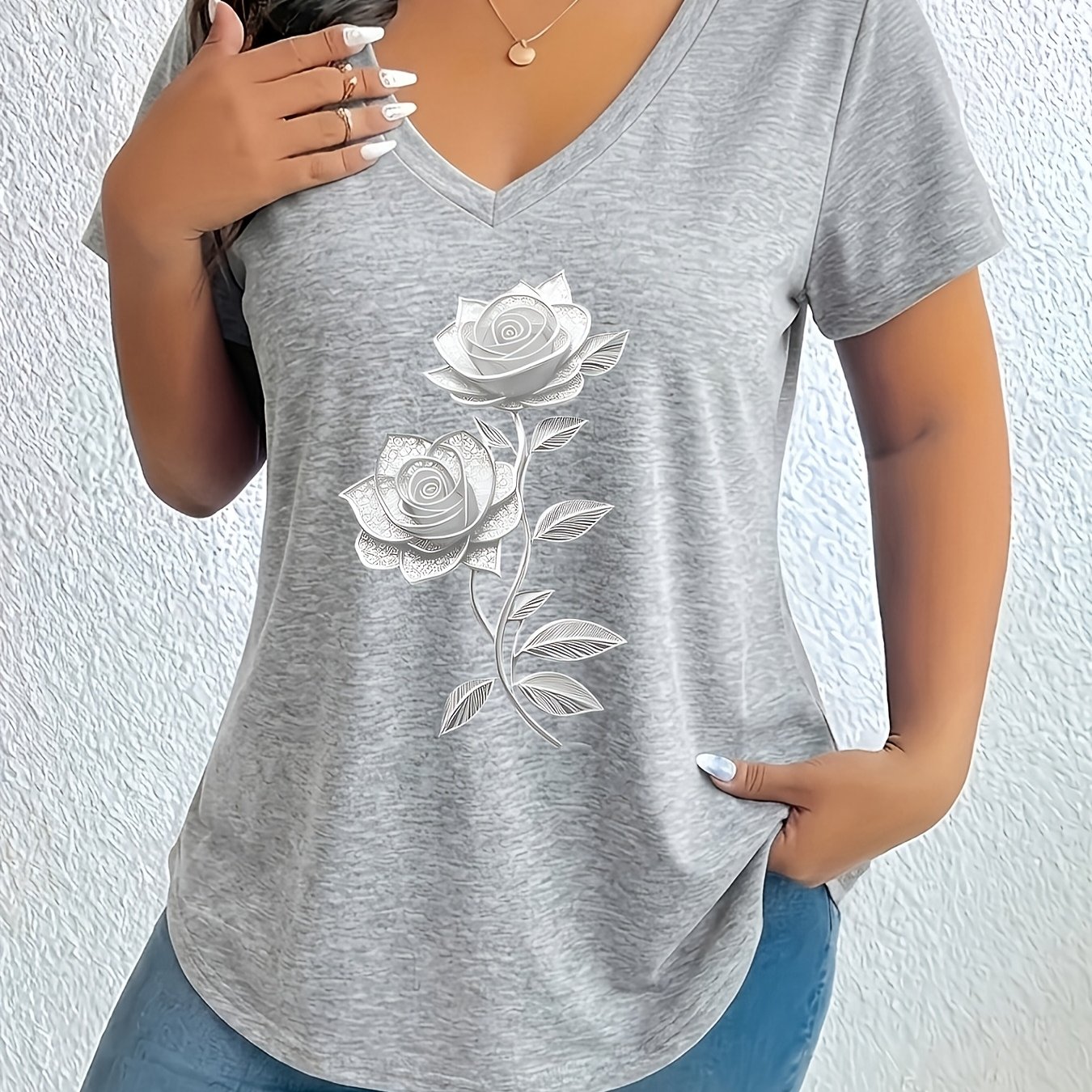 TEMU Plus Size, Plus Size Women's V-neck Geometric Pattern T-shirt