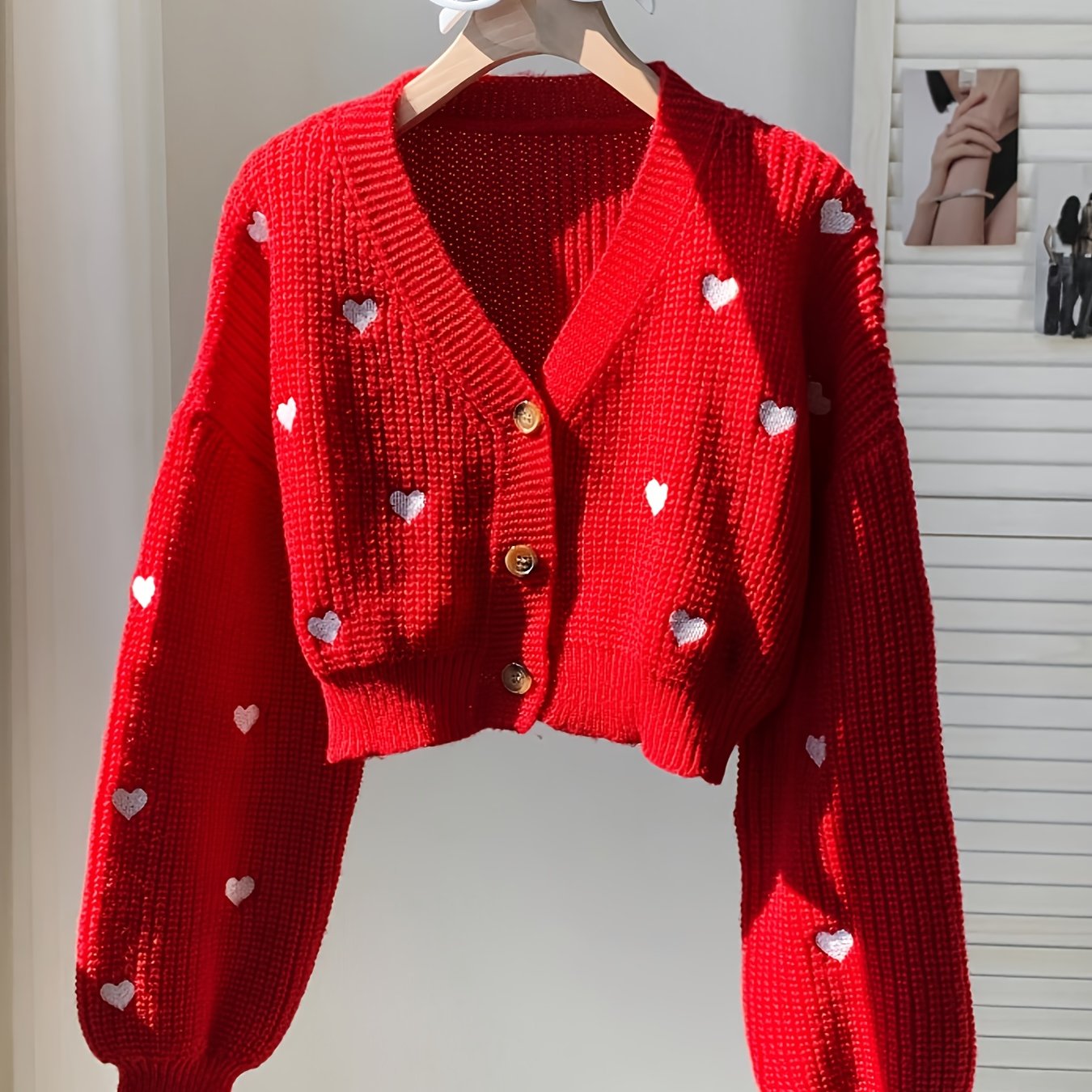 E-shop Damensüßes Cardigan mit Herz-Design & Farbblock-Muster - V-Ausschnitt Kurzarm Pullover mit Knopfleiste für Frühling/Herbst, Nur Handwäsche,