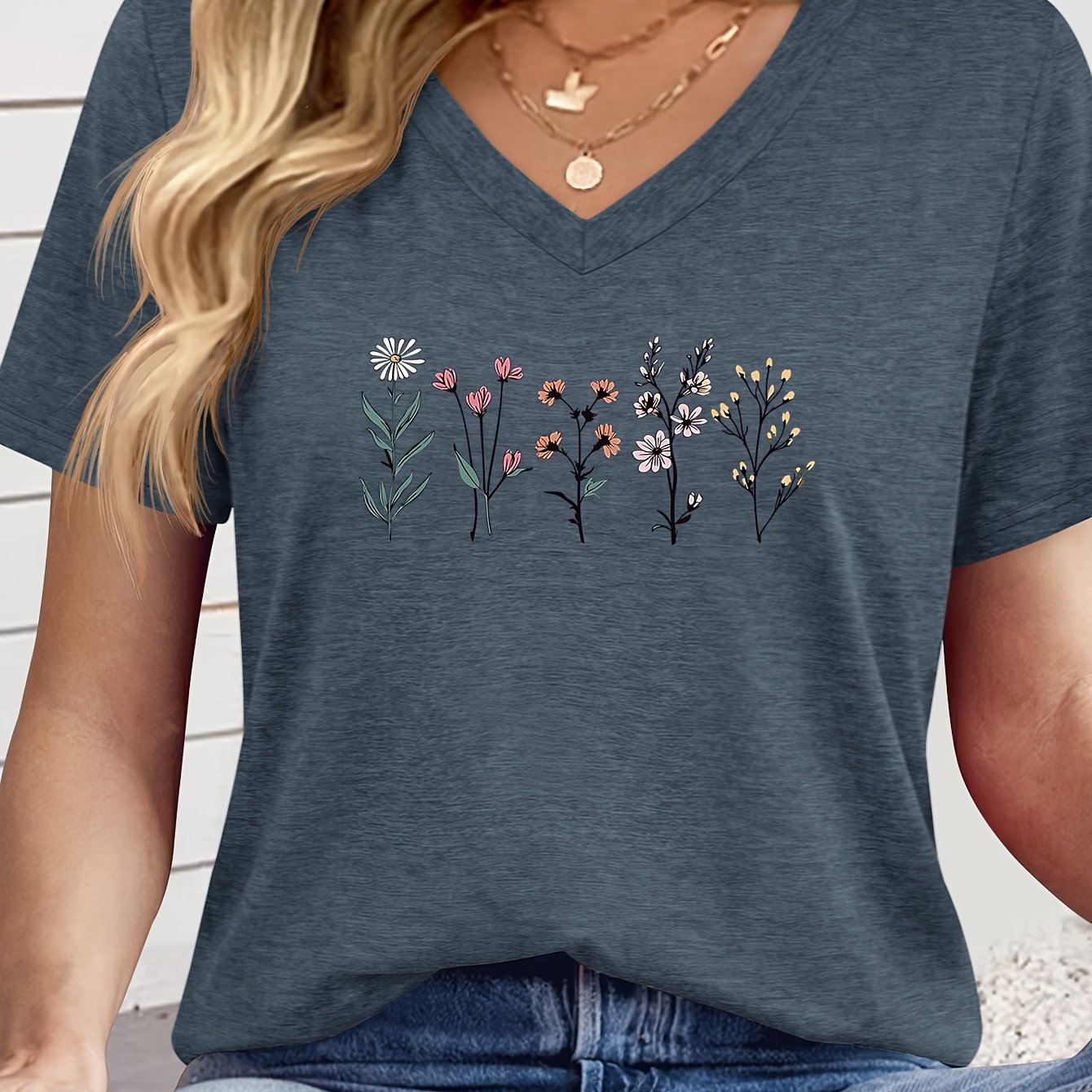 TEMU Floral Pattern Printed V-neck Women's Top. , Casual And Comfortable, Suitable For Spring And Summer Seasons.
