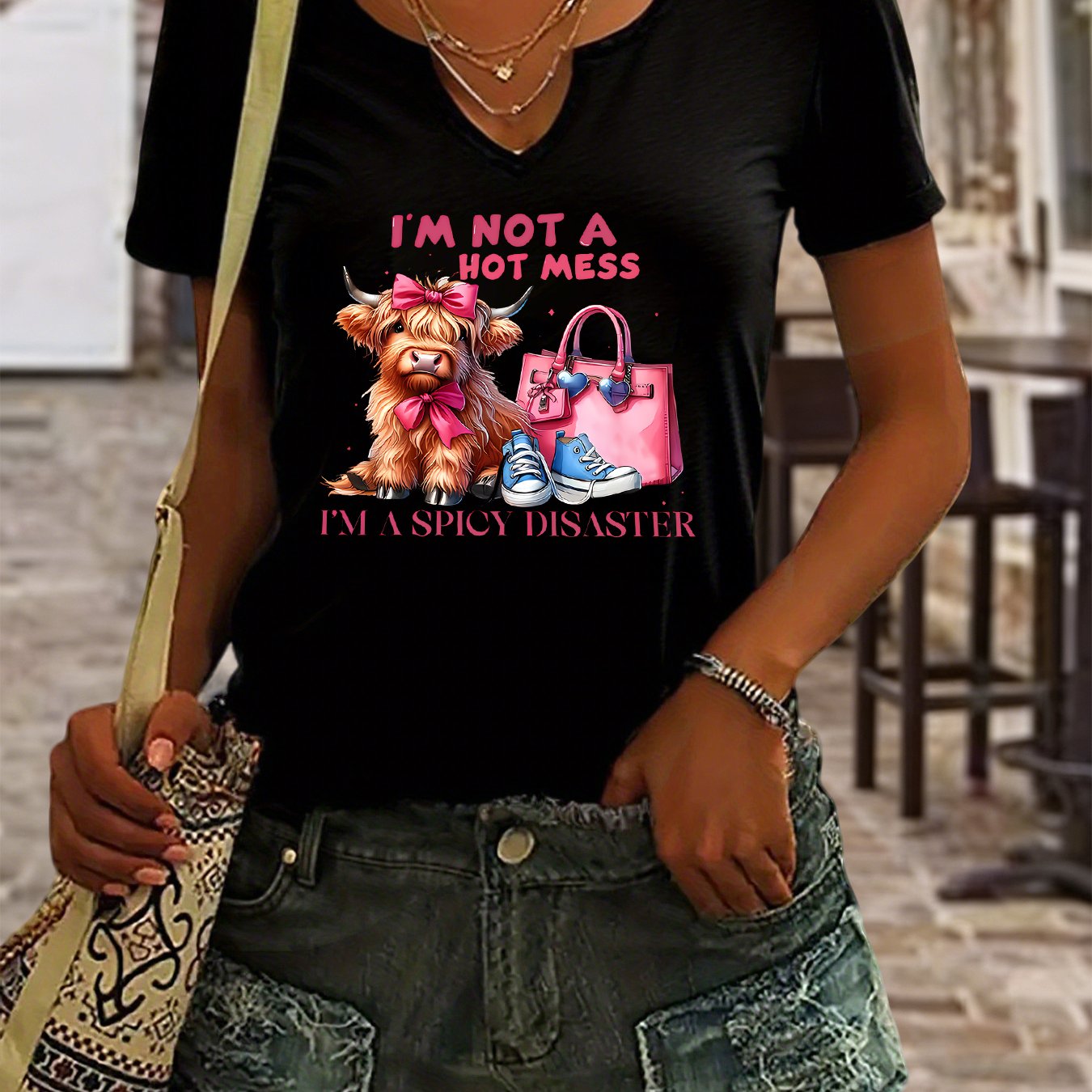 TEMU Women's Summer V-neck T-shirt, Cute Highland Cow Graphic Tee, " A I'm A Spicy " Slogan Print Tops, Casual Casual Attire, Trendy Funny Statement