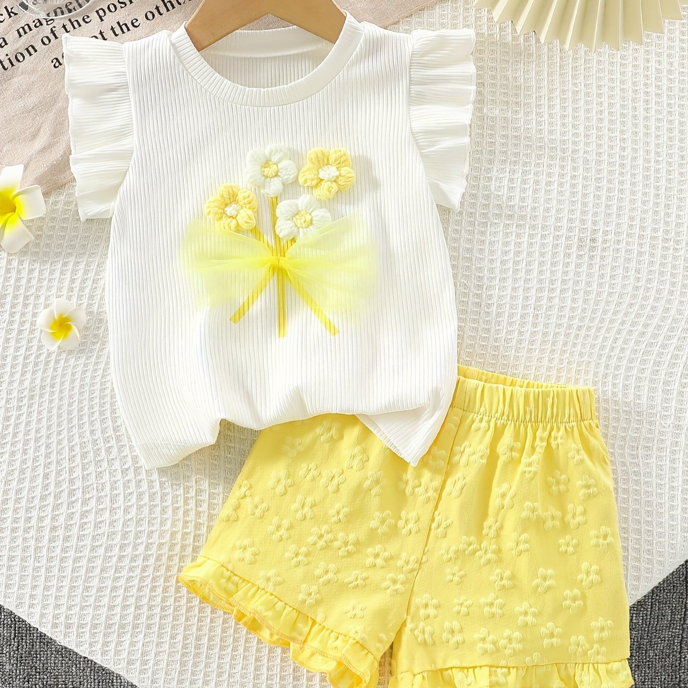 Image of Little Girls'fashionable Solid Color Round Neck Top With Fluttersleeves And Floral Embellishments+ Color Loose Shorts, Sweet And Casual Summer Shorts Set, Perfect For Outdoor., Perfect For Outdoor