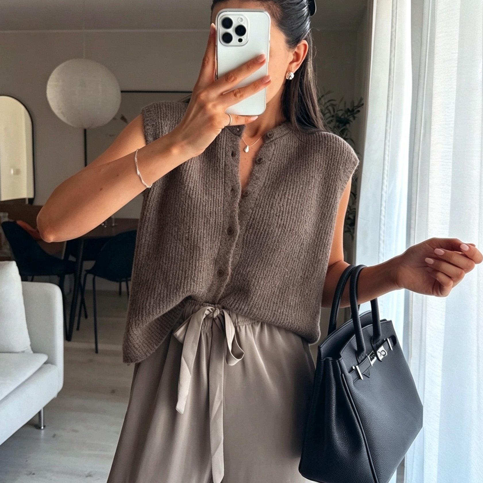 Image of /summer/autumn Solid Color Button-up Round Neck Sleeveless Cardigan Vest For Women, Suitable For Dates, Shopping, Parties, And Casual Wear