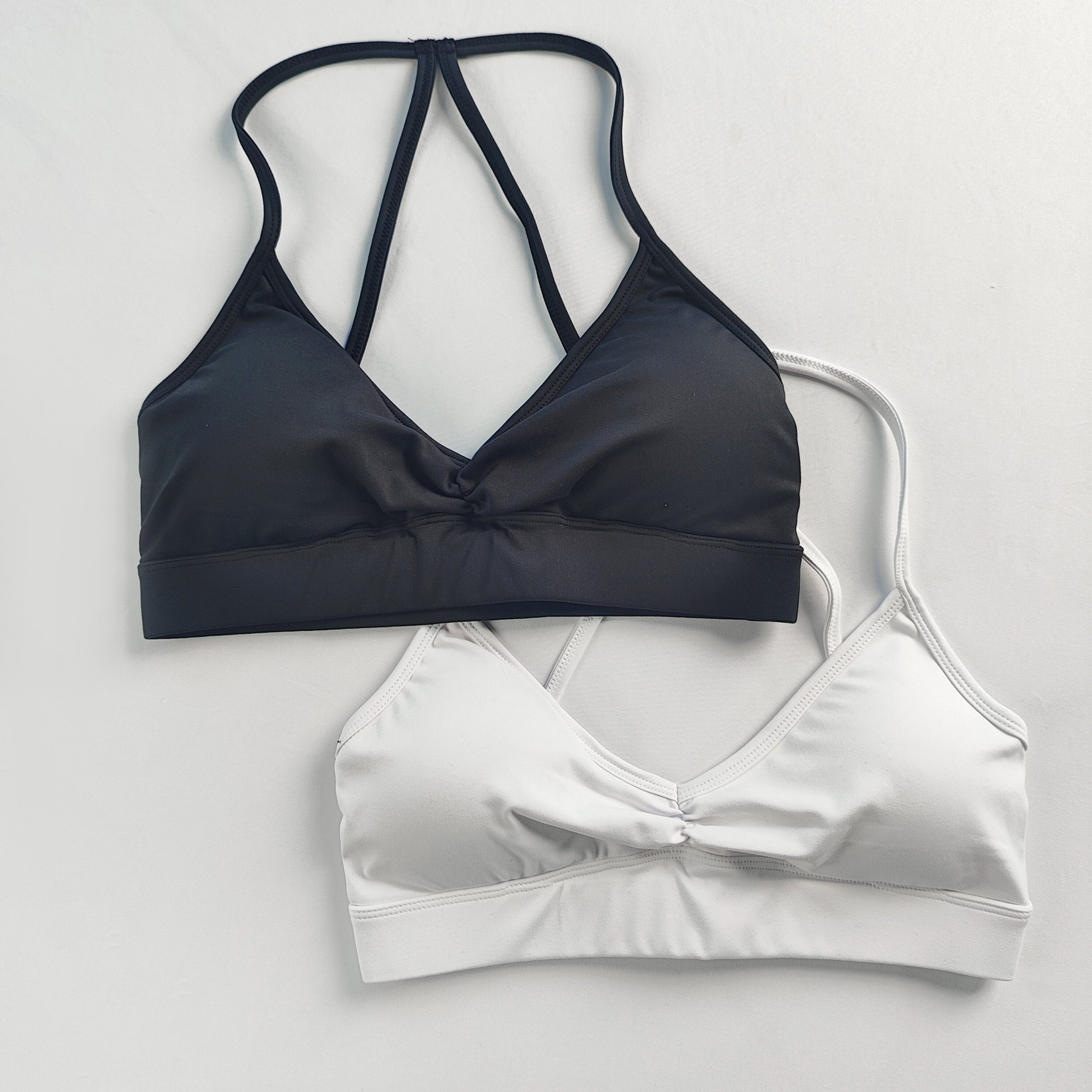 Image of 2pcs Quick-drying V-neck Yoga Bra Cross Beautiful Back Underwear Running Sports Fitness Bra