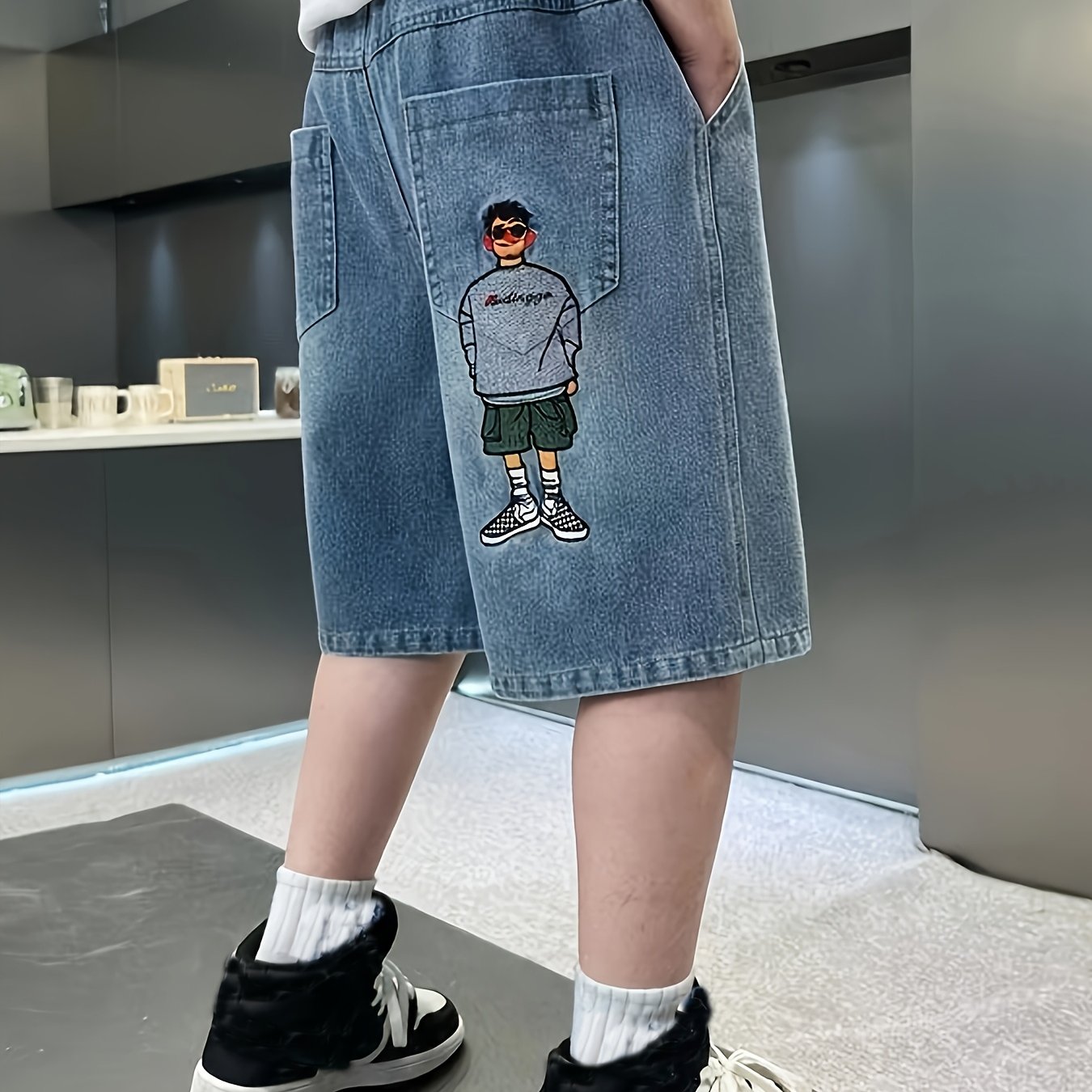 Clothing Boys' Summer Shorts Trousers 2025 New Summer Mid-length Shorts Summer Style Mid-large Jeans Trendy