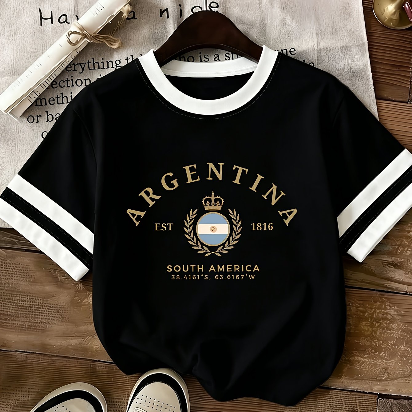 TEMU Camiseta de manga corta casual para mujer, estilo preppy retro americano, temática argentina con estampado de , y , cuello a rayas, ideal para