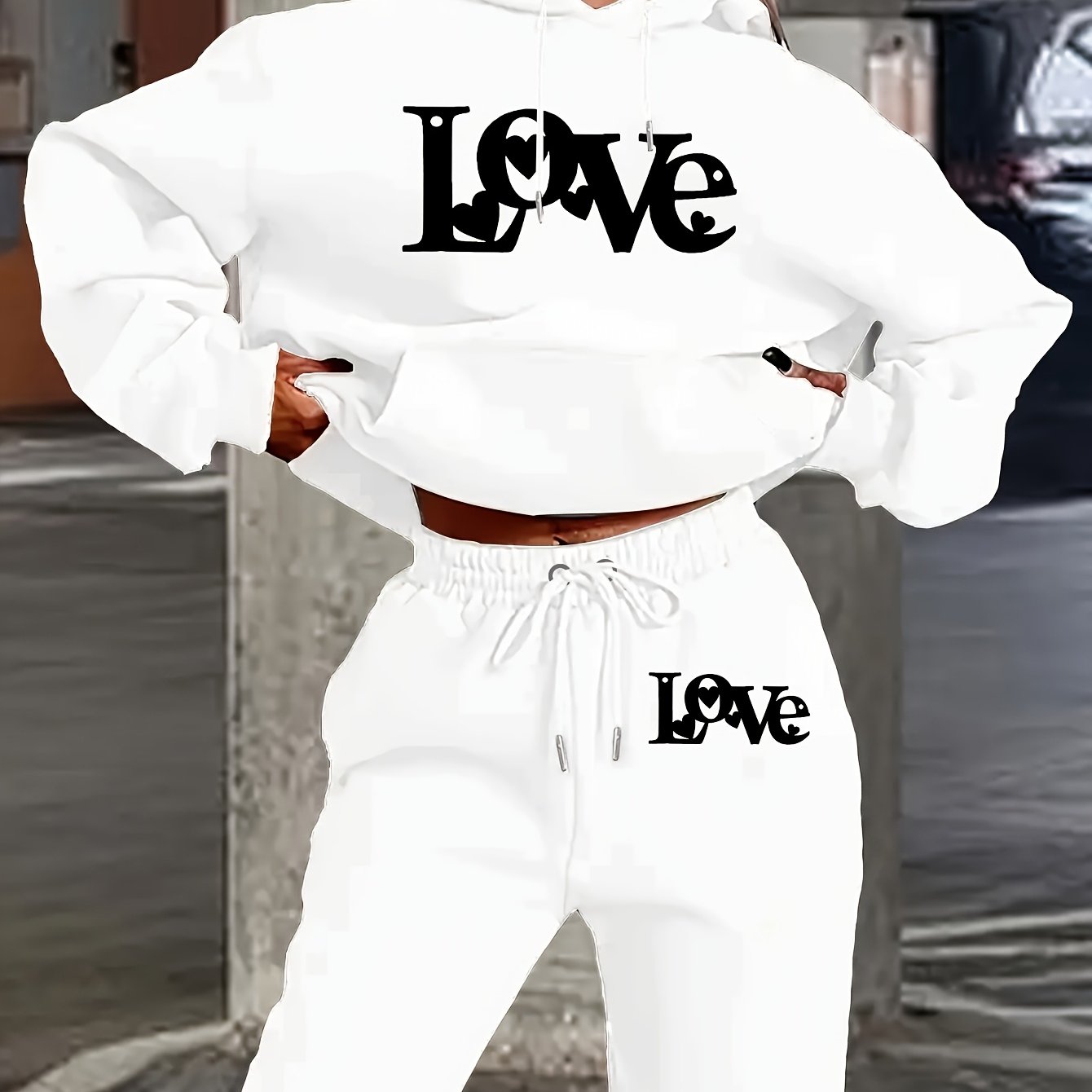 TEMU Vêtements pour femmes comprenant un ensemble pièces avec un sweat à capuche et un pantalon, conçu avec des imprimés de lettres