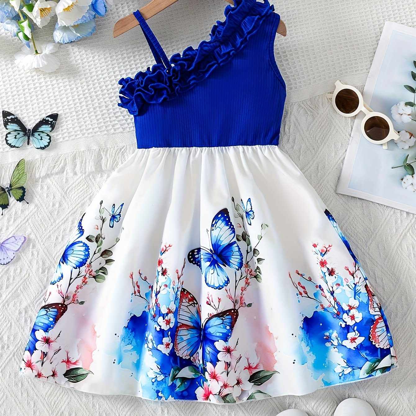 Image of Young Girl's Fashion Casual Spaghetti Strap Solid Color Lace Stripe Top Spliced Long Print Dress For Daily Outdoor Summer Wear