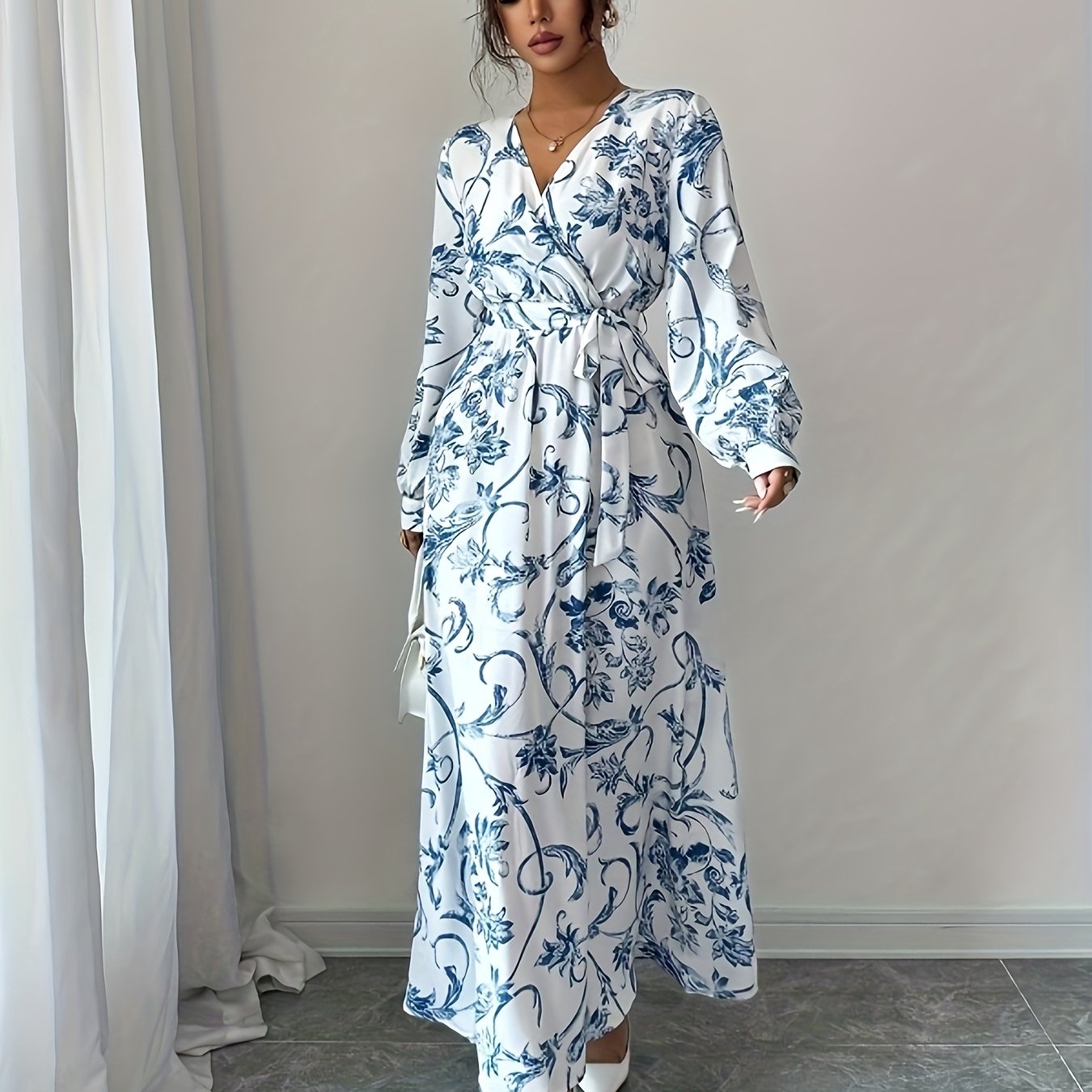 TEMU Robe de printemps et d'automne à manches longues, col en V, à à la taille, à motif floral bleu et blanc