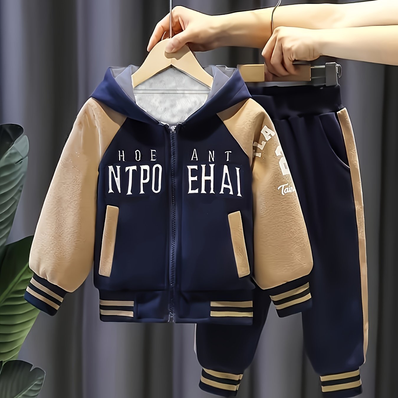 Boys' Spring/autumn Letter Print Hooded Thickened Warm Jacket And Pants Two-piece Set, Perfect For Outdoor