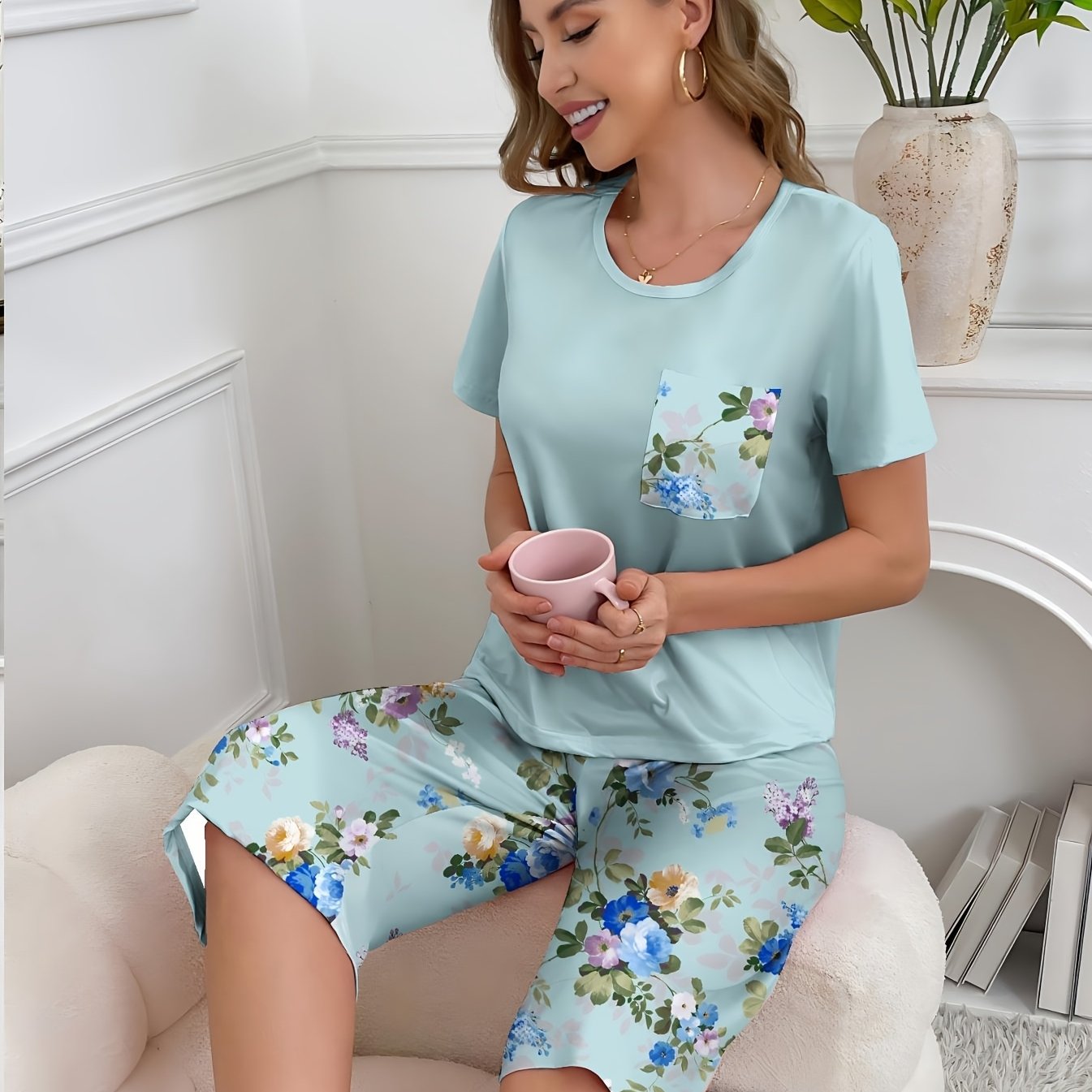 TEMU Women's Pajamas And Loungewear, Soft Comfortable Printed Short Sleeve And Capri Pants 2pcs Set