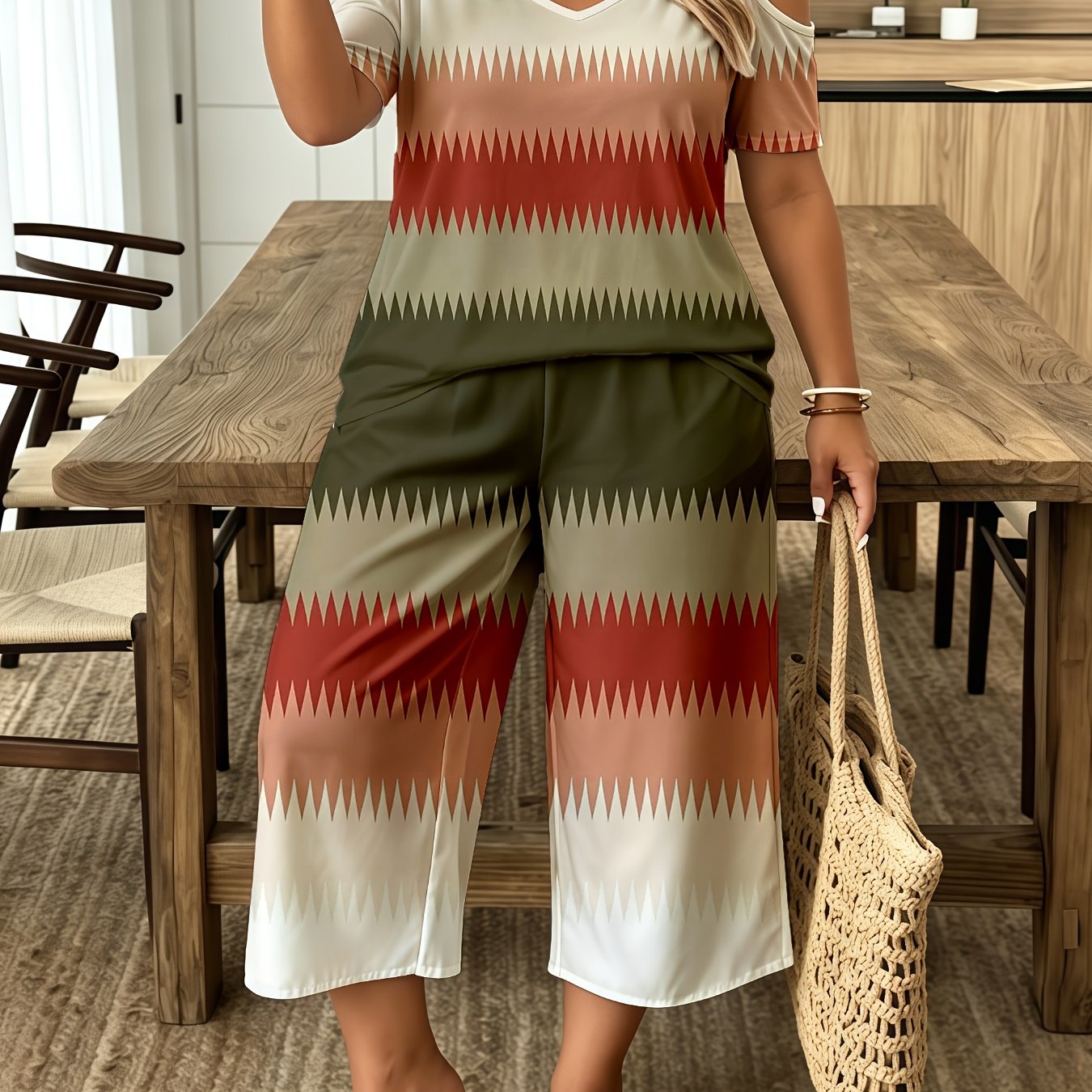 TEMU Women's Plus Size Full Print Gradient Chevron, Cold Shoulder V-neck T-shirt And Capri Pants Set, Striped Geometric Pattern Casual V-neck Cut-out