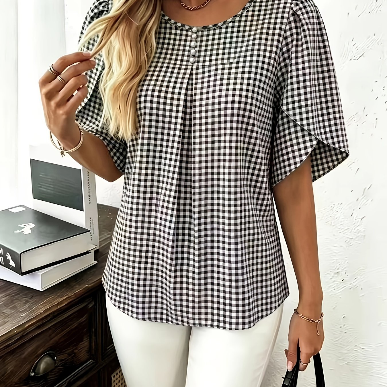 TEMU Fashionable Casual Summer New Short-sleeved Loose Round Neck Pearl Decoration Commuting Versatile Top Shirt