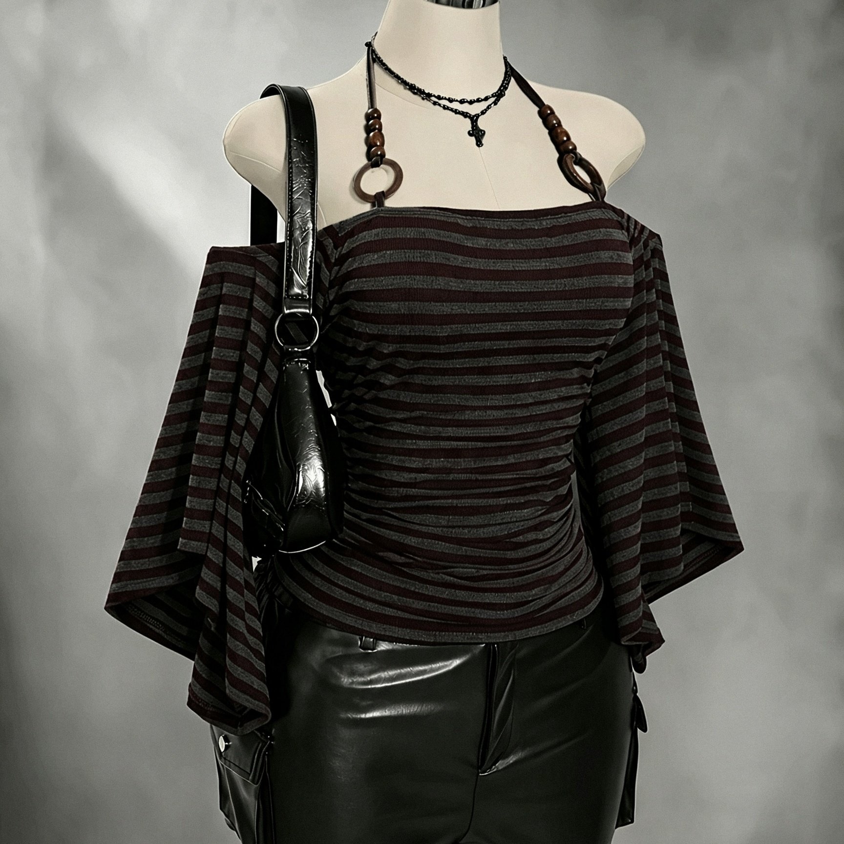 TEMU Y2k Striped Wooden Bead Ring Halter Neck Off-shoulder Flared Three-quarter Sleeve Waist-cinching Short T-shirt. Features An Black And Gray