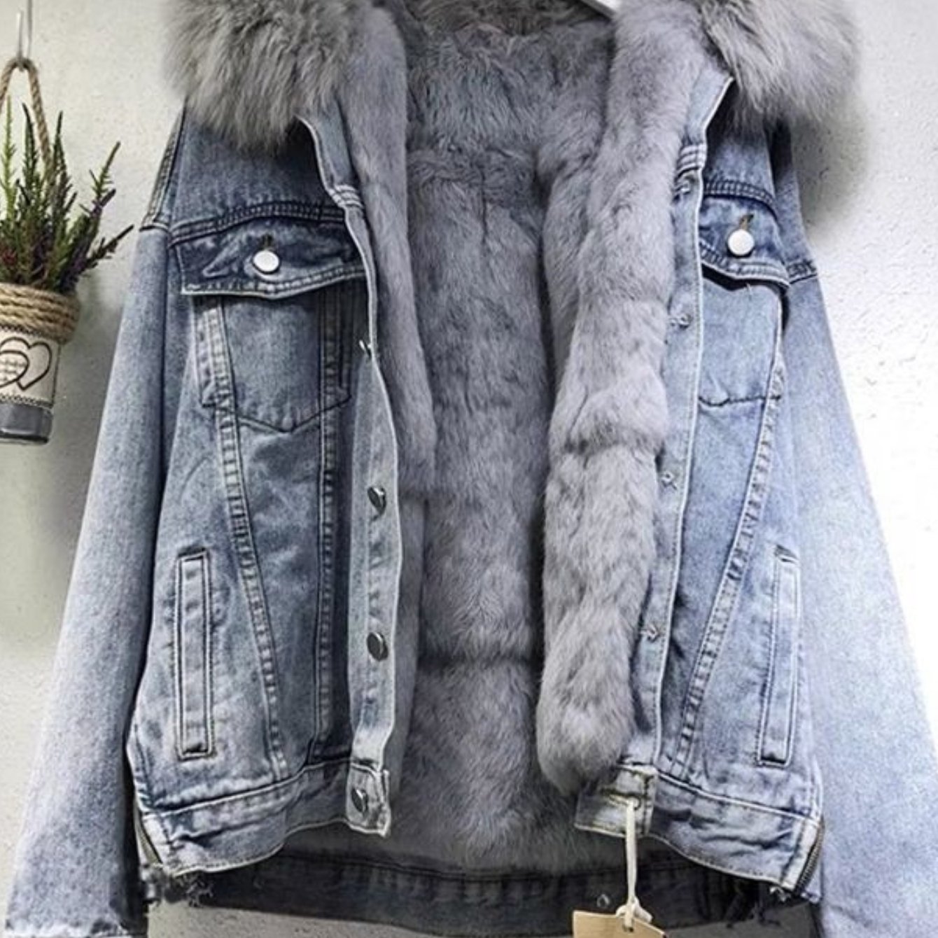 TEMU Women's Fleece-lined Denim Jacket With Plush Collar & Button- Front - Thick Winter Coat Suitable For Casual Outerwear, Loose-fit Button-front