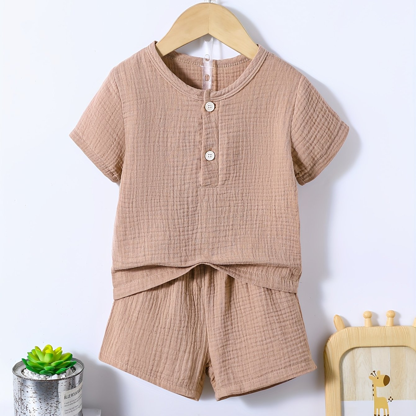 Toddler's Non-stretch Short Sleeve Shirt And Solid Color Shorts Set, Perfect For Outdoor