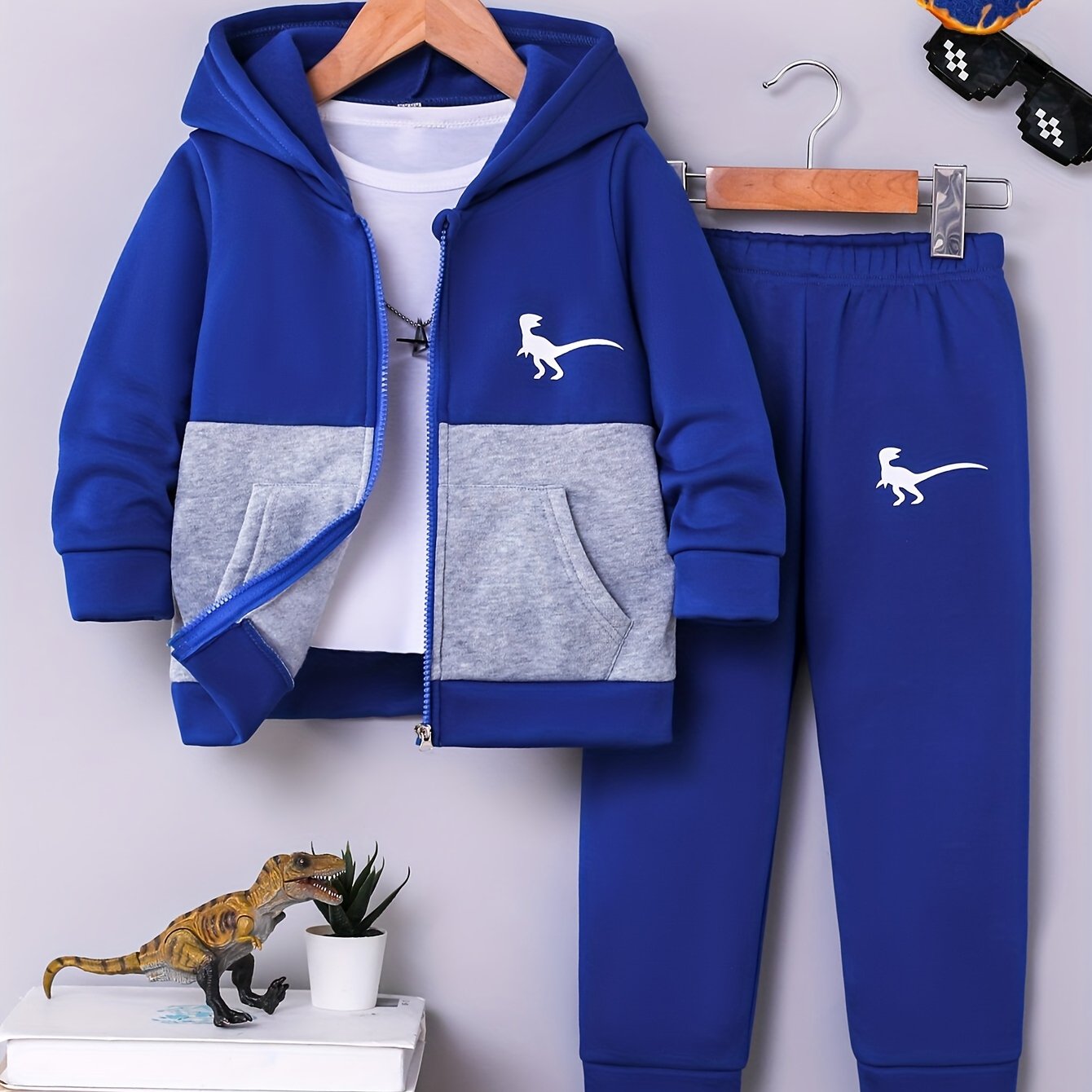 TEMU Set pezzi per ragazzo con giacca con cappuccio e cerniera e pantaloni lunghi, , con design patchwork a blocchi di e piccole stampe di . Questo