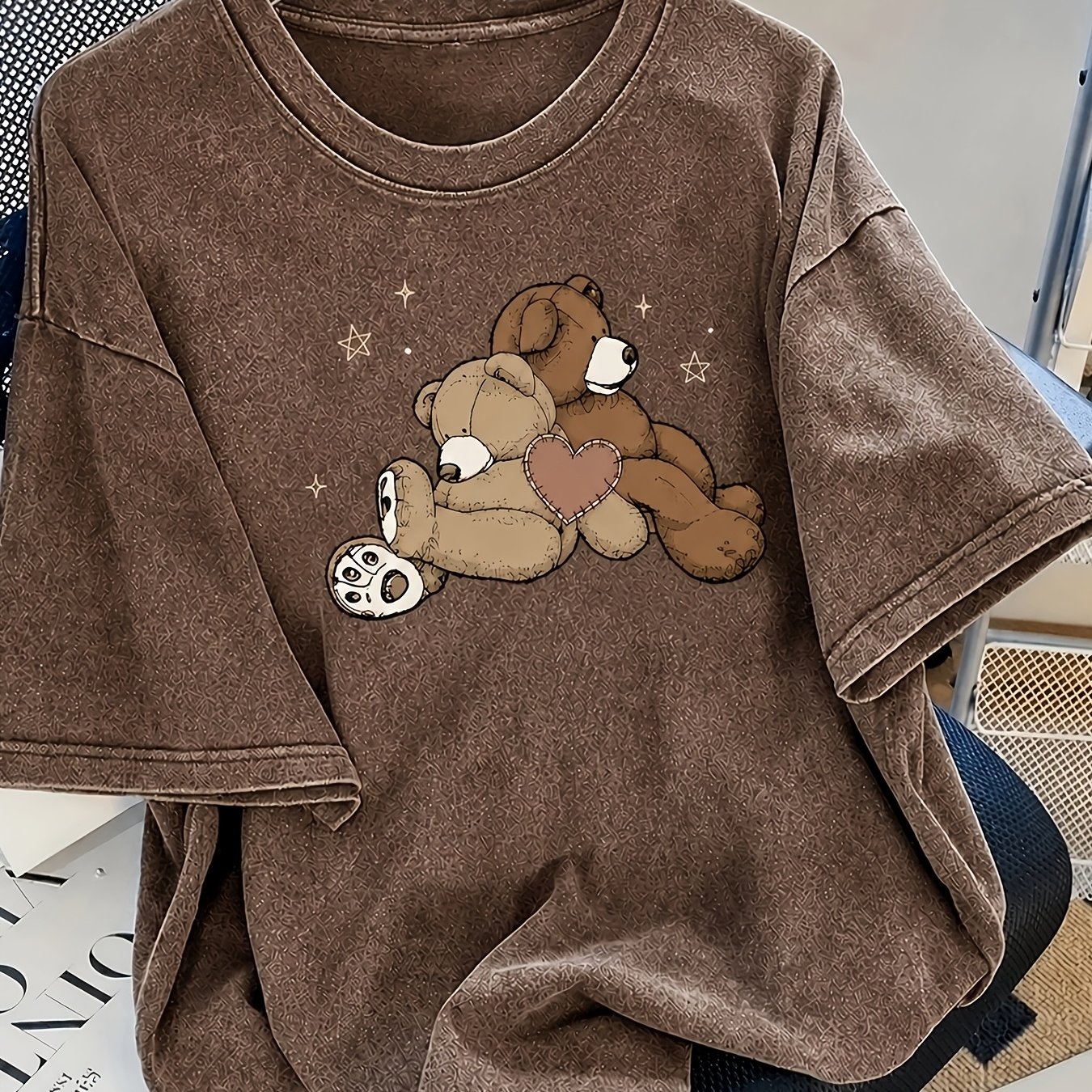 TEMU A Trendy Graphic Print T-shirt, High-quality Fashion -shirt, Women's T-shirt, A Popular Everyday Wear T-shirt, Perfect For Holiday Gifts - 230g