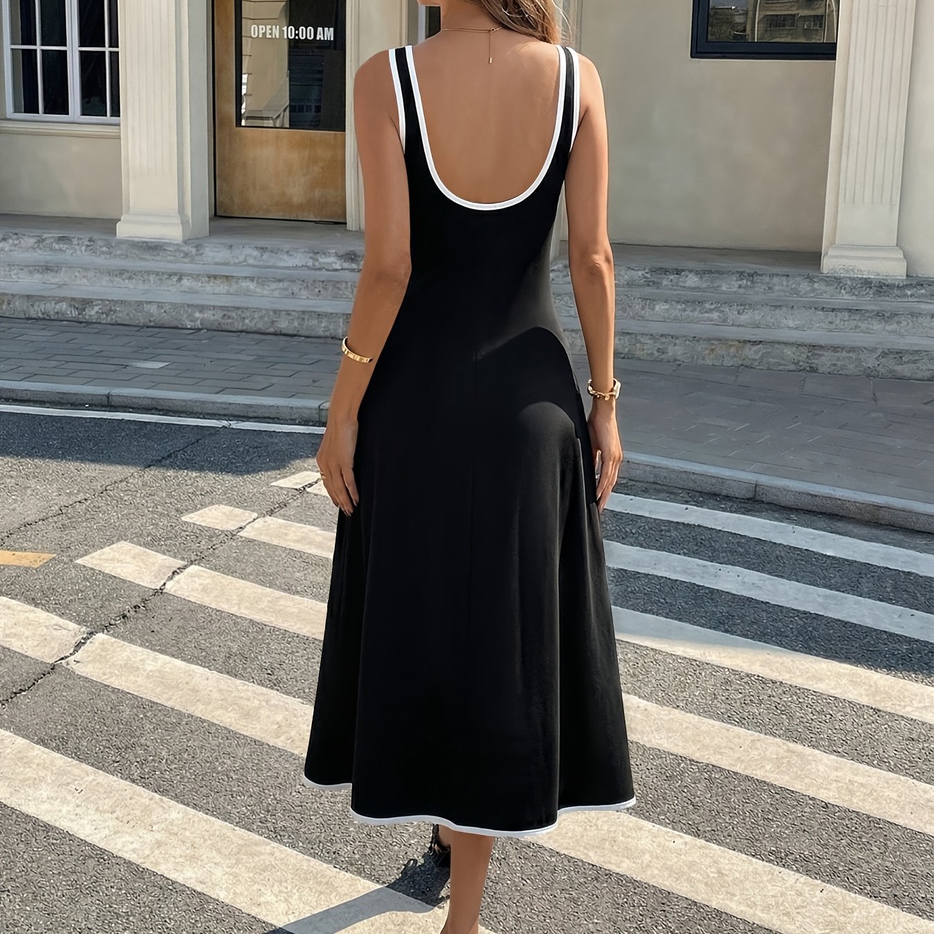Image of Women's Sleeveless Round Neck Color-block Casual Dress, Holiday Wear, Standard Size, Fashionable Women's Clothing