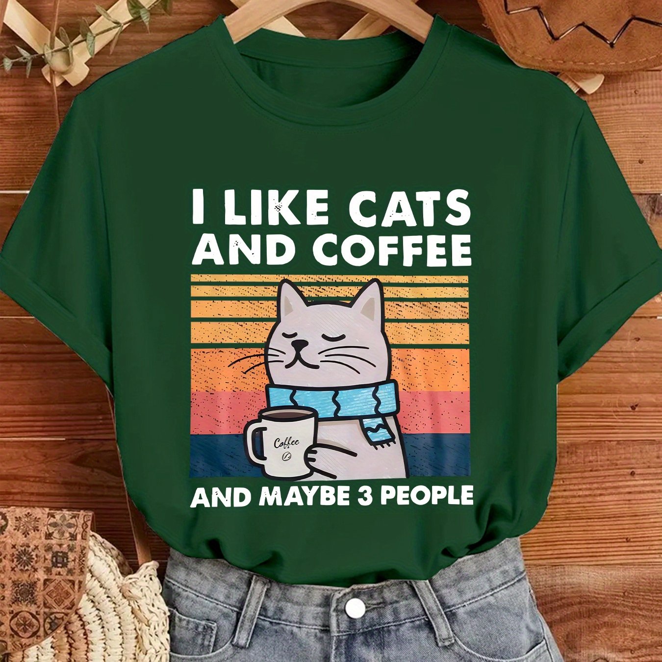 TEMU A Women's Casual Round-neck T-shirt Featuring A Cat , Made From Fabric, With An Animal Print, Regular Length, Suitable For , And Short Sleeves