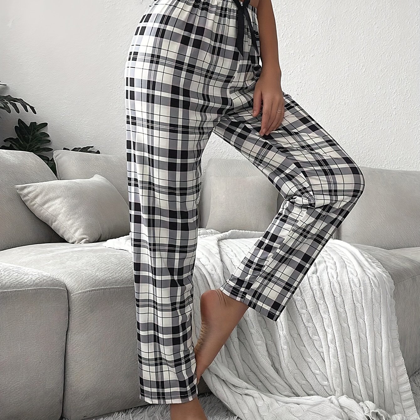 Checkered Printed Bow Pants