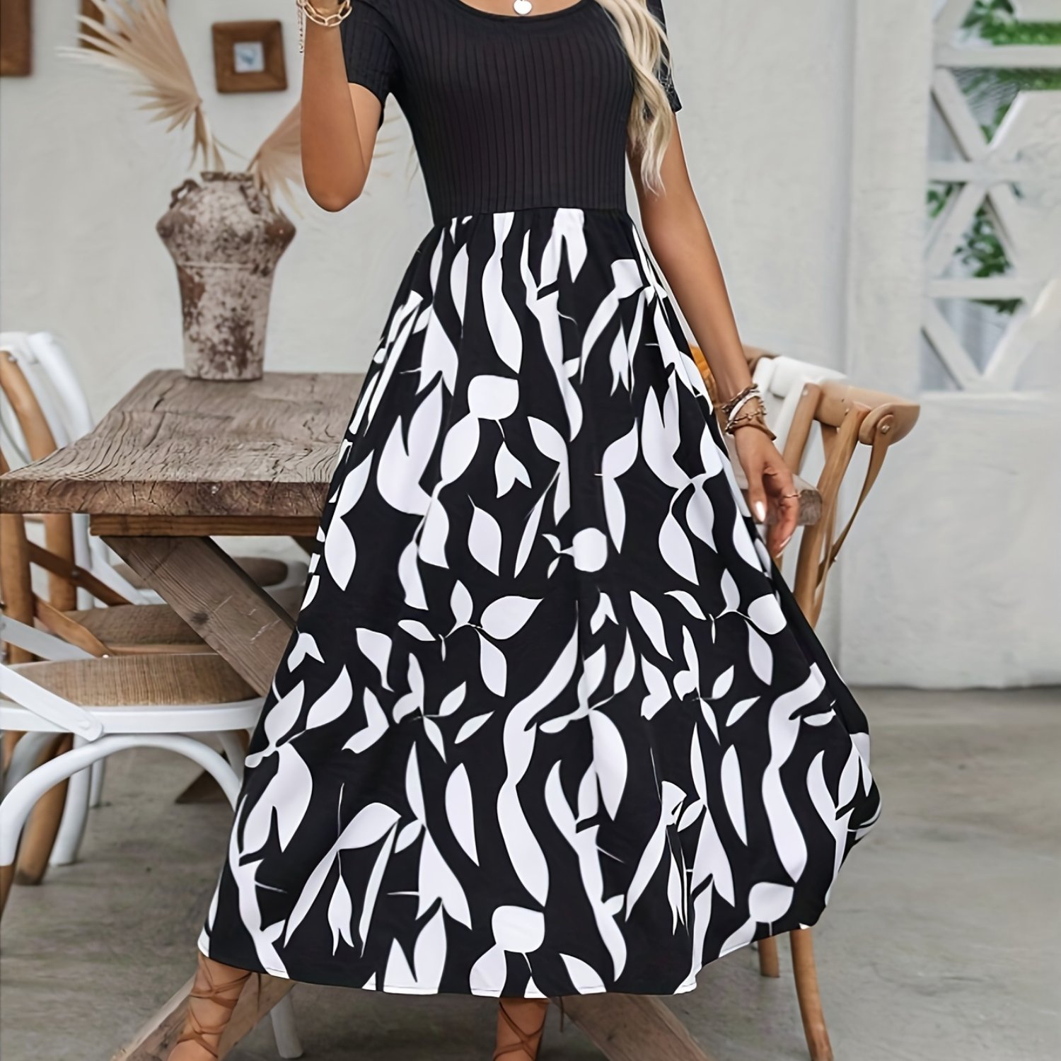 Black And White Contrast Random Plant Print Cinched Waist Long Dress