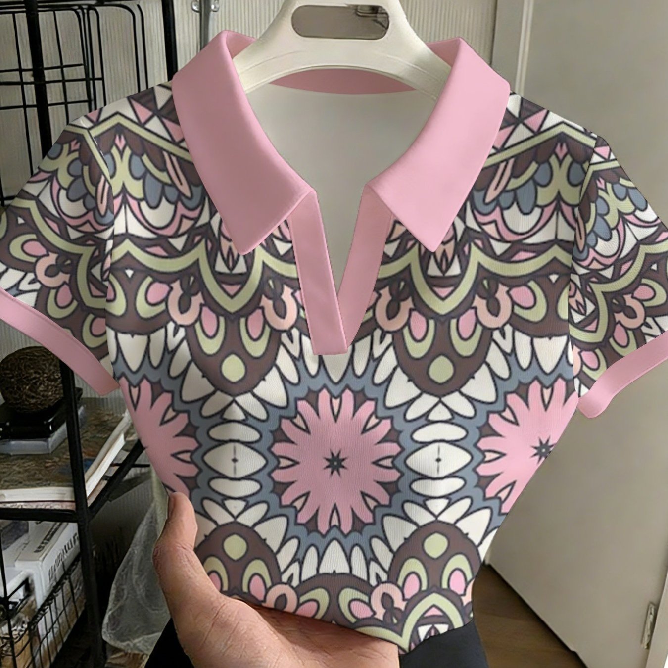 TEMU Women's Stylish And Versatile Shirt Without Buttons, Textile Pink Brown Visual Arts Creative Arts Motif Pattern Graphics Fashionable Versatile