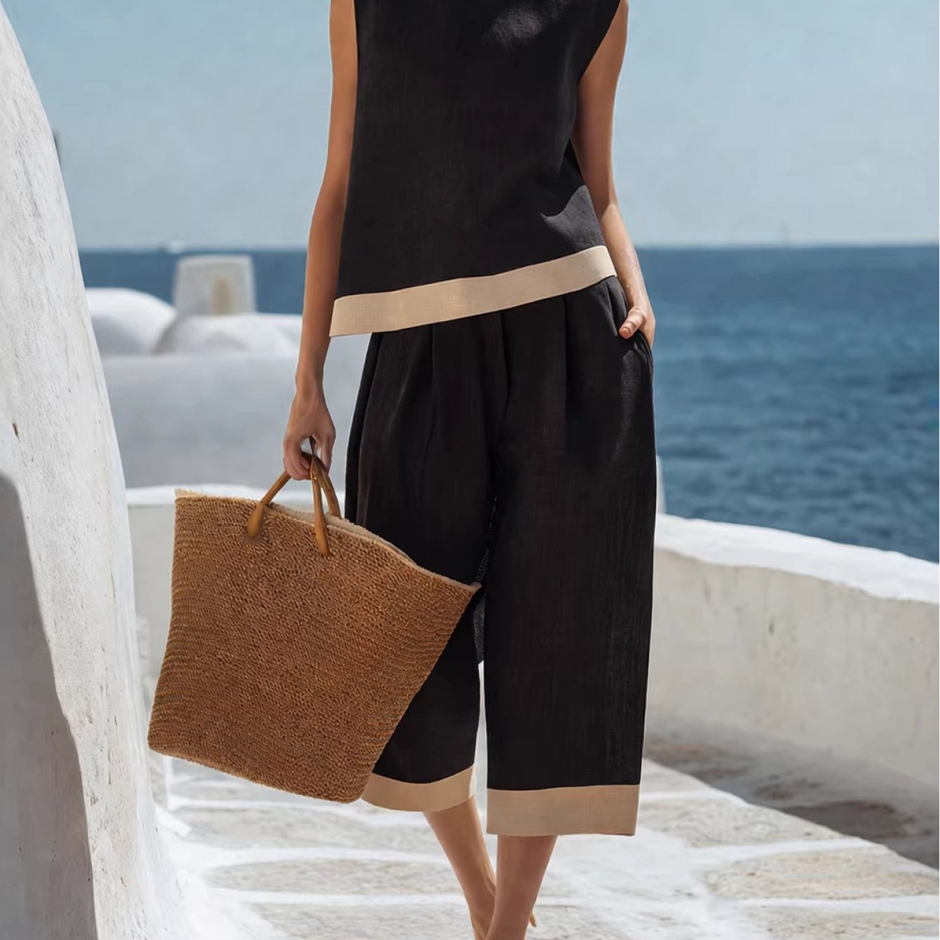Image of Women's French Relaxed Contrasting Color Suit Solid Color Sleeveless Top+ Wide-leg Pants Loose Two-piece Set