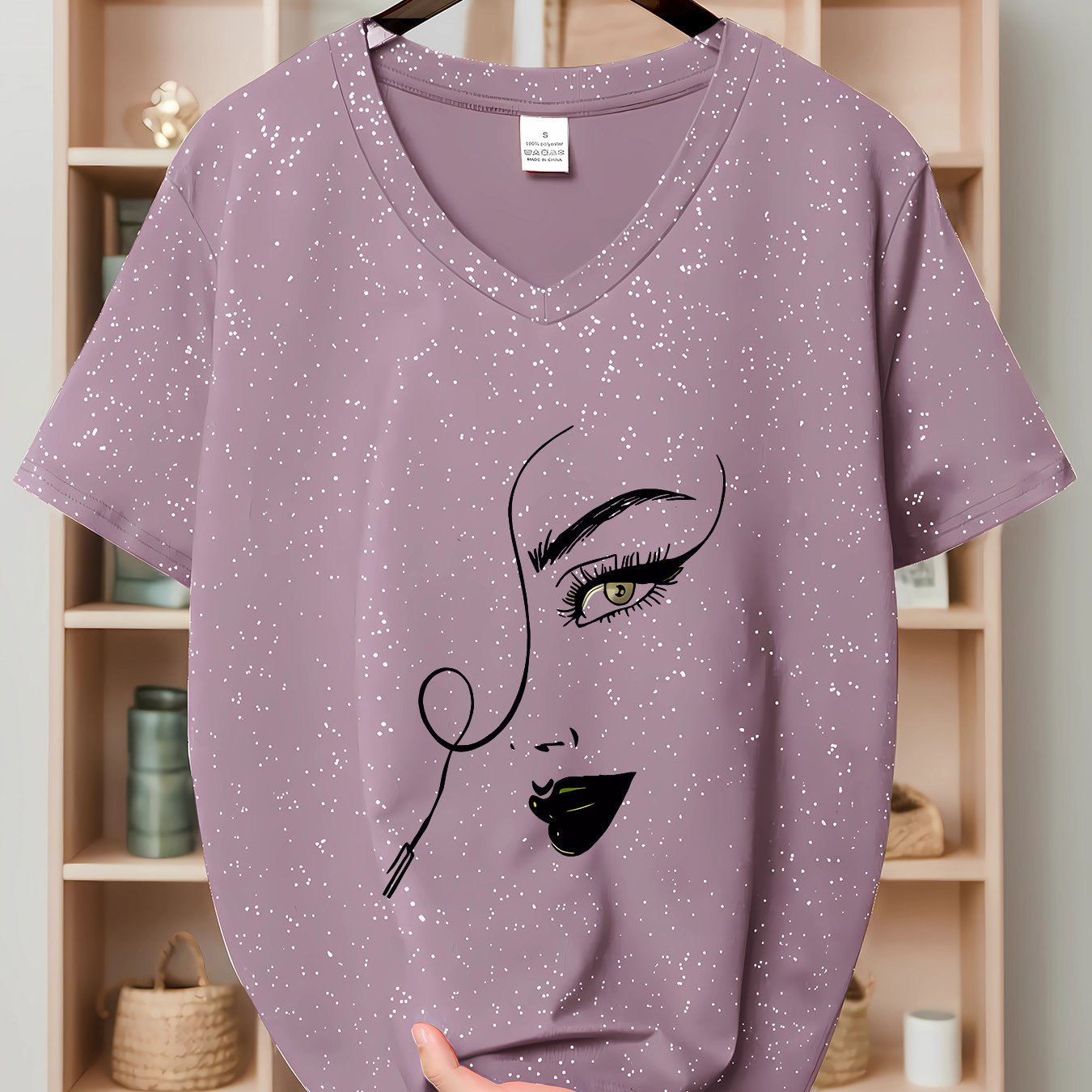 E-shop Frühjahr/Sommer Neuheit Cartoon- T-Shirt mit Sternenhimmel V-Ausschnitt Kurzarm, Bedrucktes Casual T-Shirt, V-Ausschnitt Pullover Kurzarm